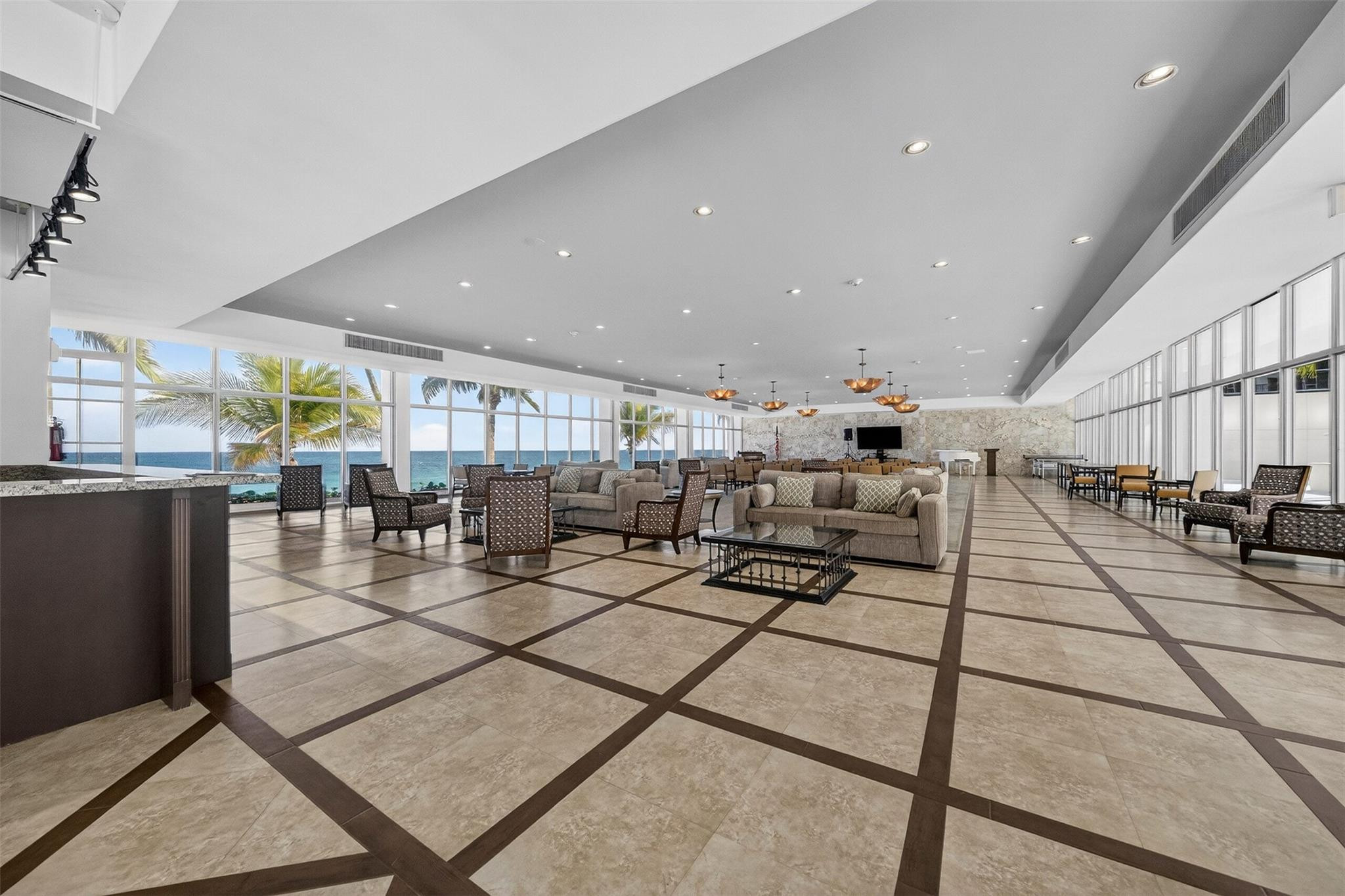 4300 N Ocean #14E Fort Lauderdale, FL 33308