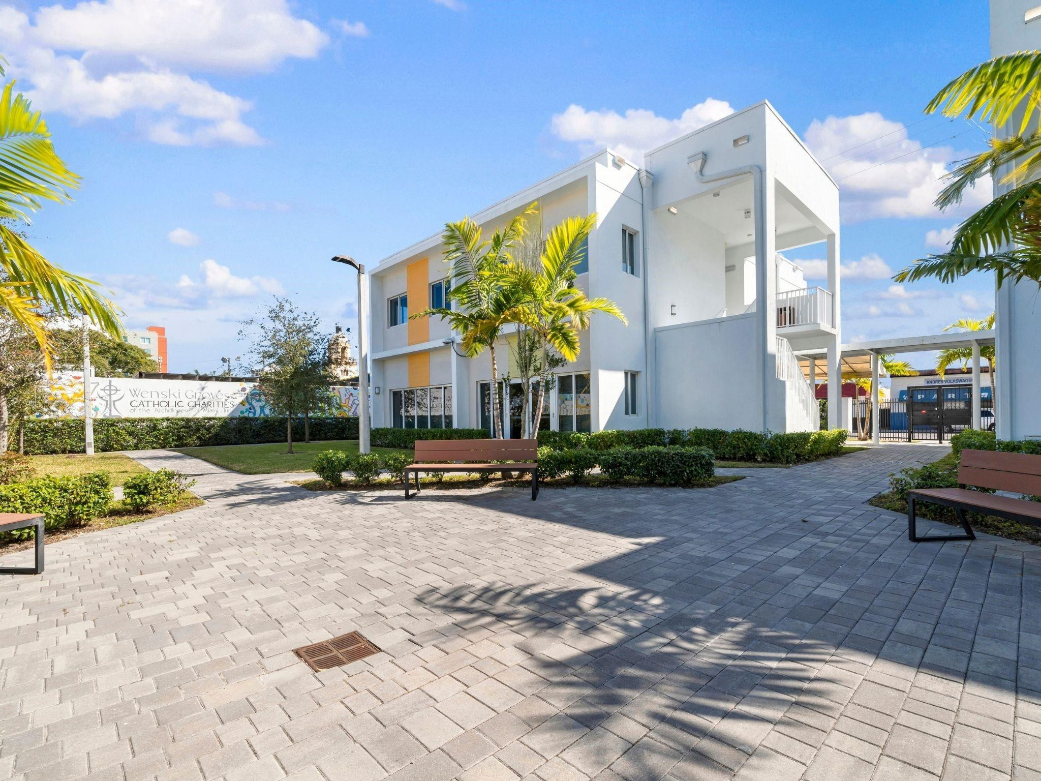 2130 NW 37th #Building 2