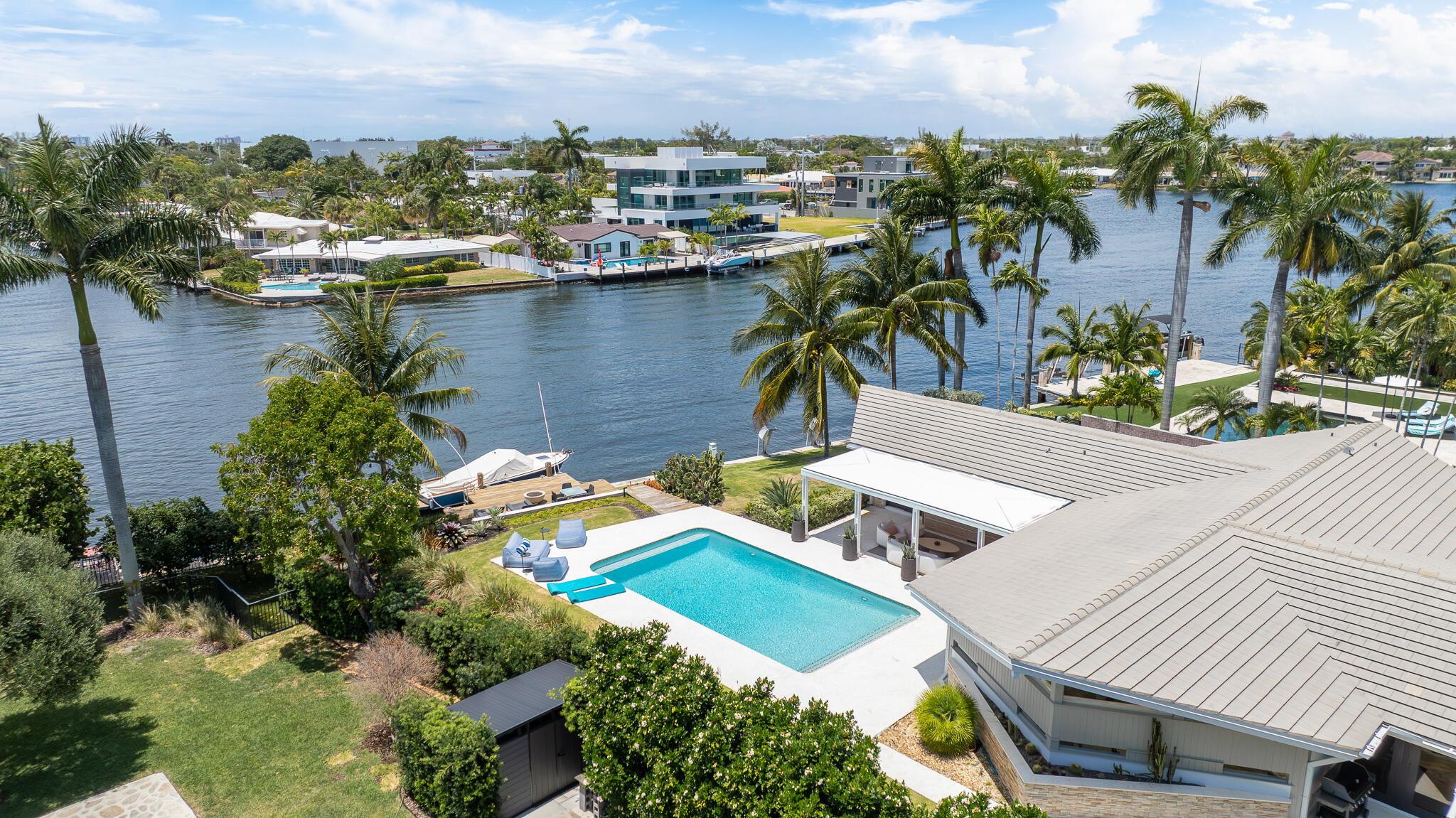 1425 Middle Riv Dr Fort Lauderdale, FL 33304