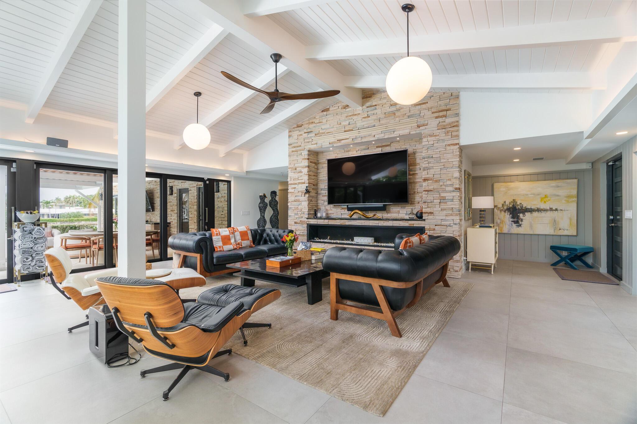 1425 Middle Riv Dr Fort Lauderdale, FL 33304