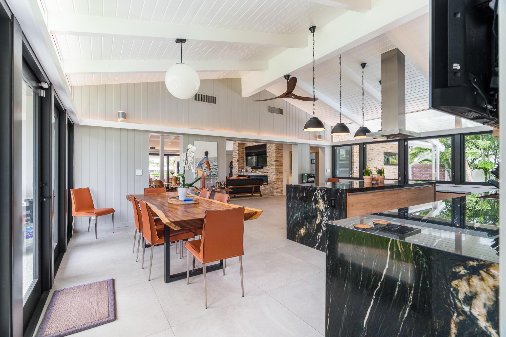 1425 Middle Riv Dr Fort Lauderdale, FL 33304