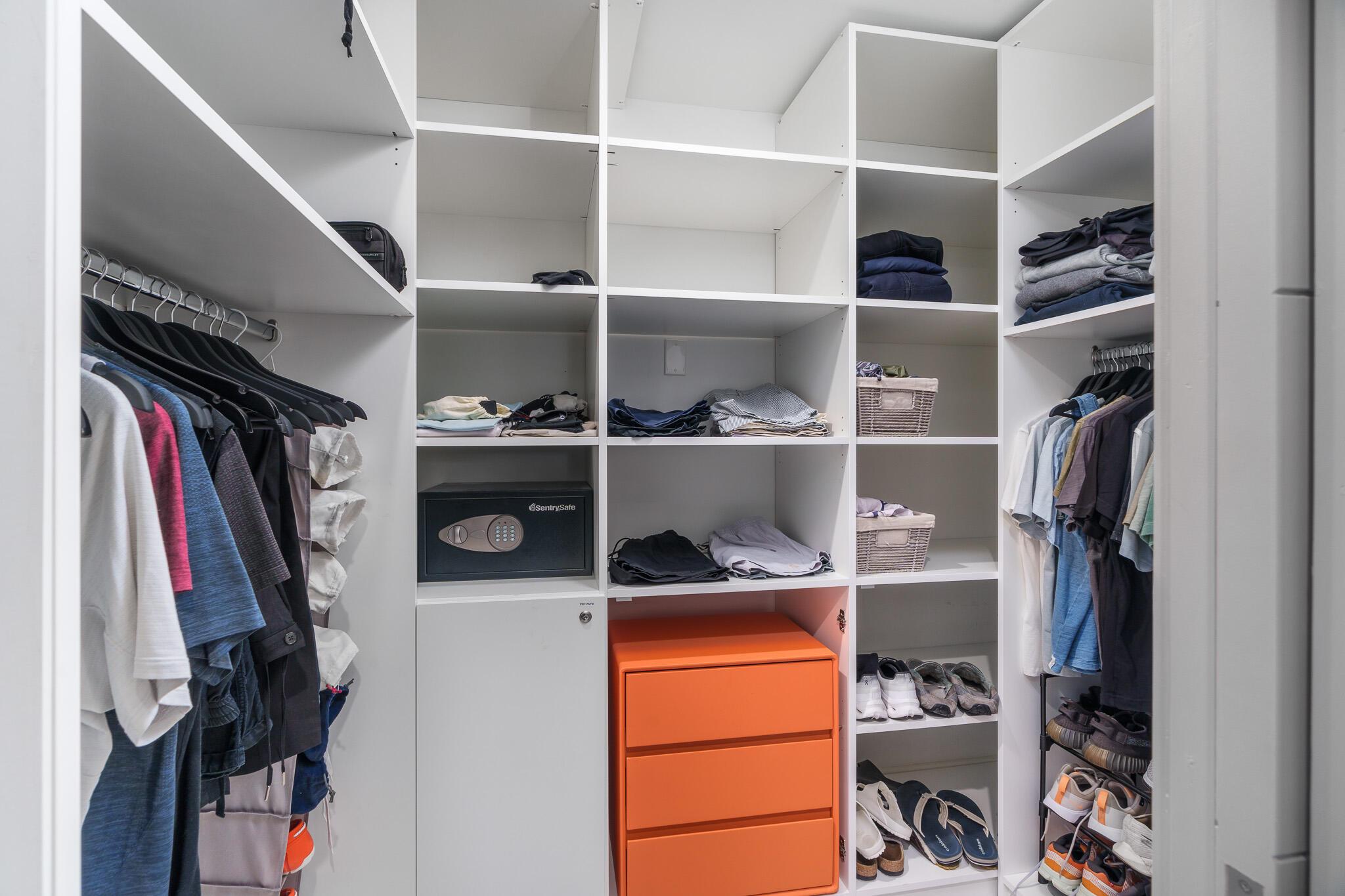 1425 Middle Riv Dr Fort Lauderdale, FL 33304