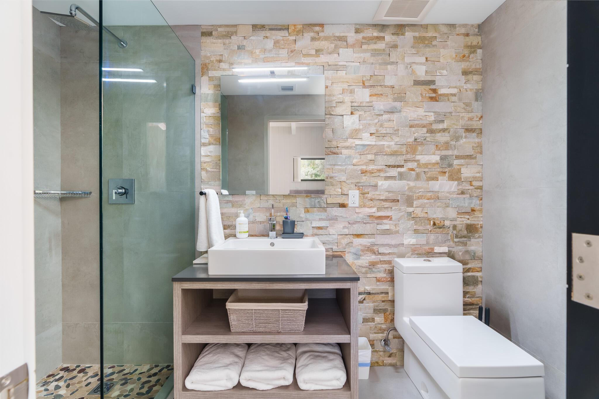 1425 Middle Riv Dr Fort Lauderdale, FL 33304