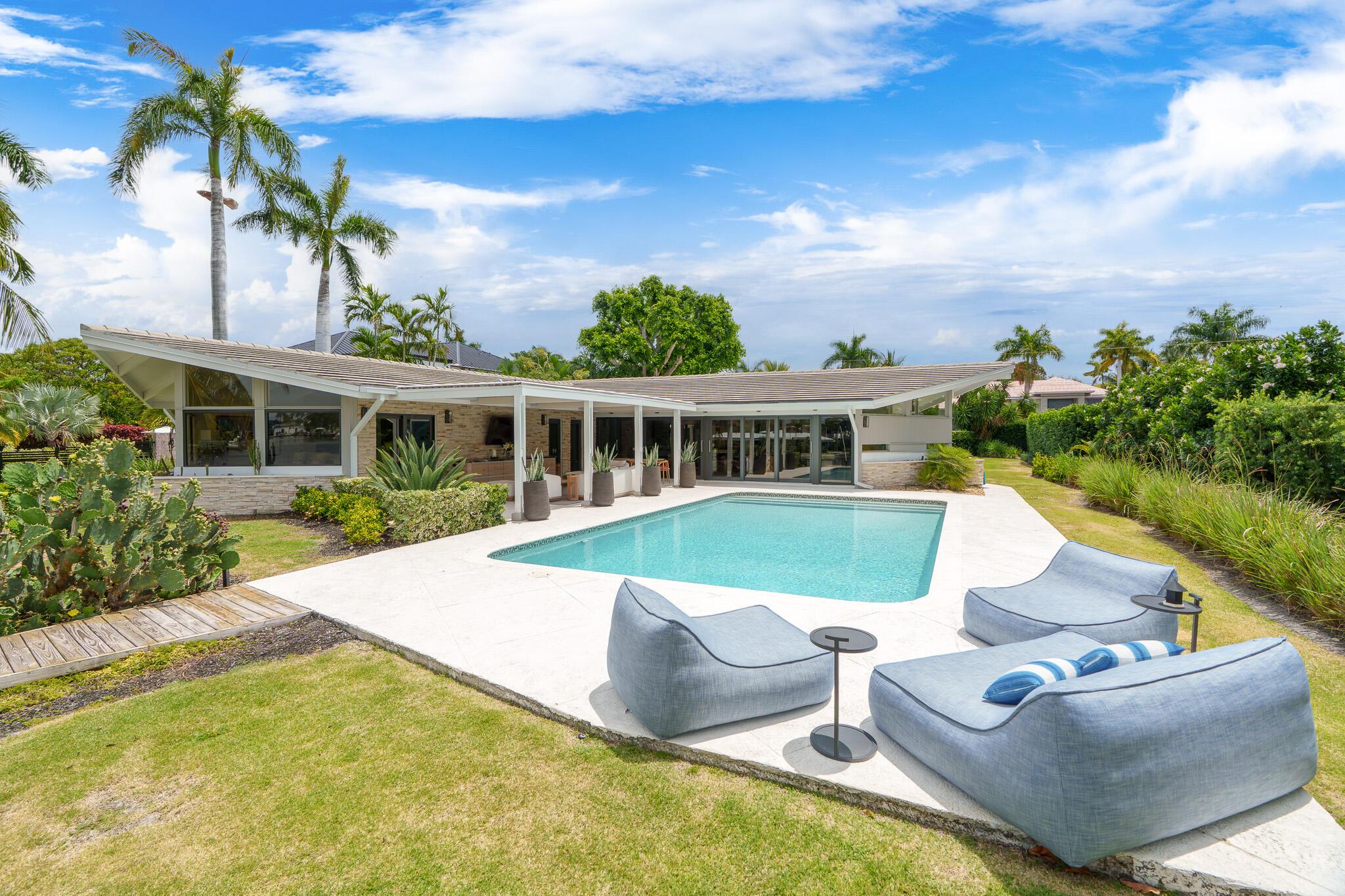 1425 Middle Riv Dr Fort Lauderdale, FL 33304