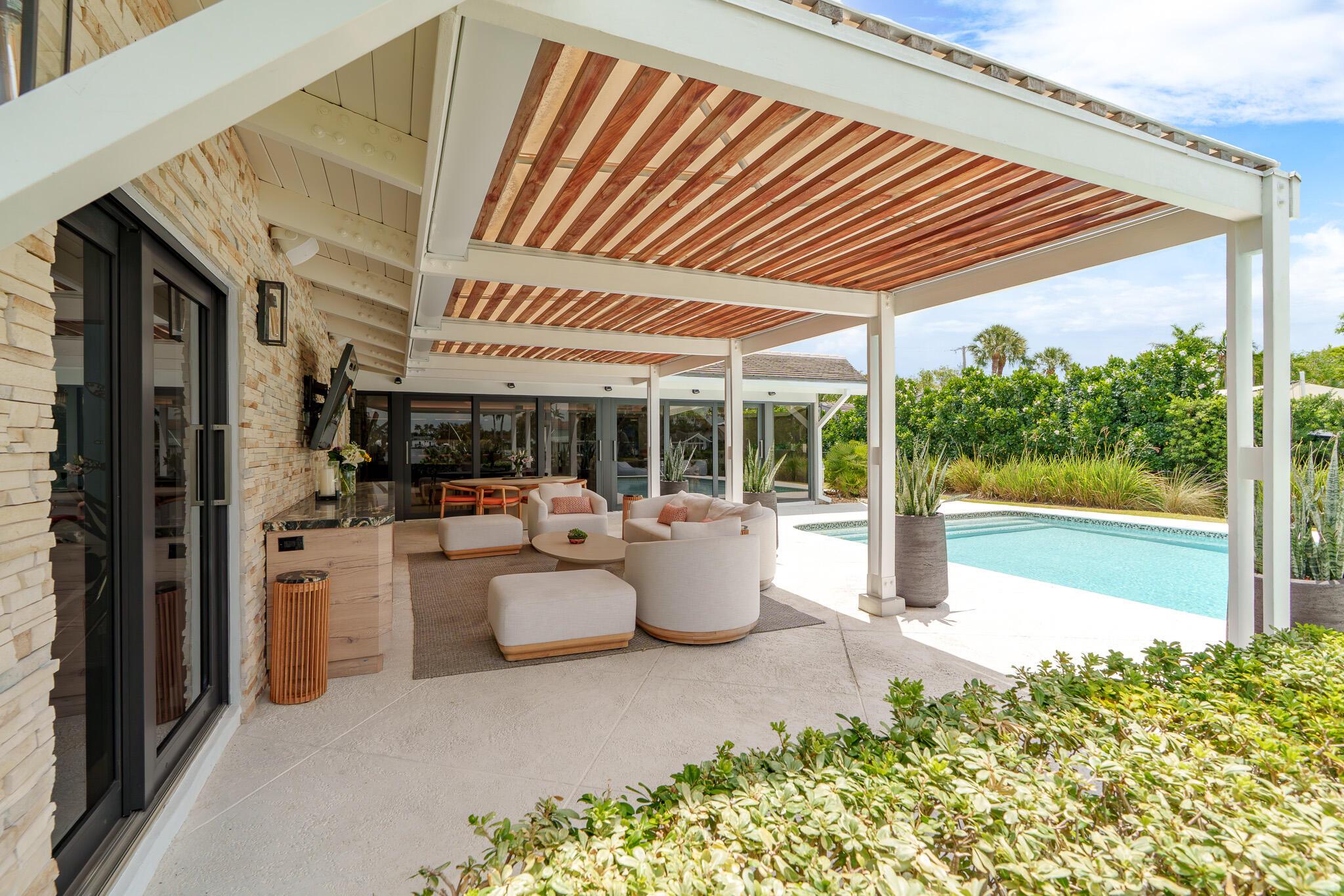 1425 Middle Riv Dr Fort Lauderdale, FL 33304