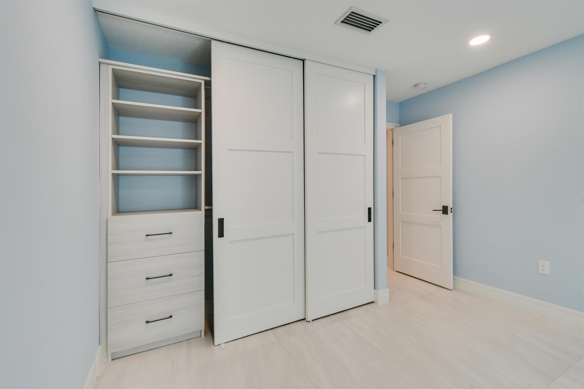 438 River Edge Rd Jupiter, FL 33477