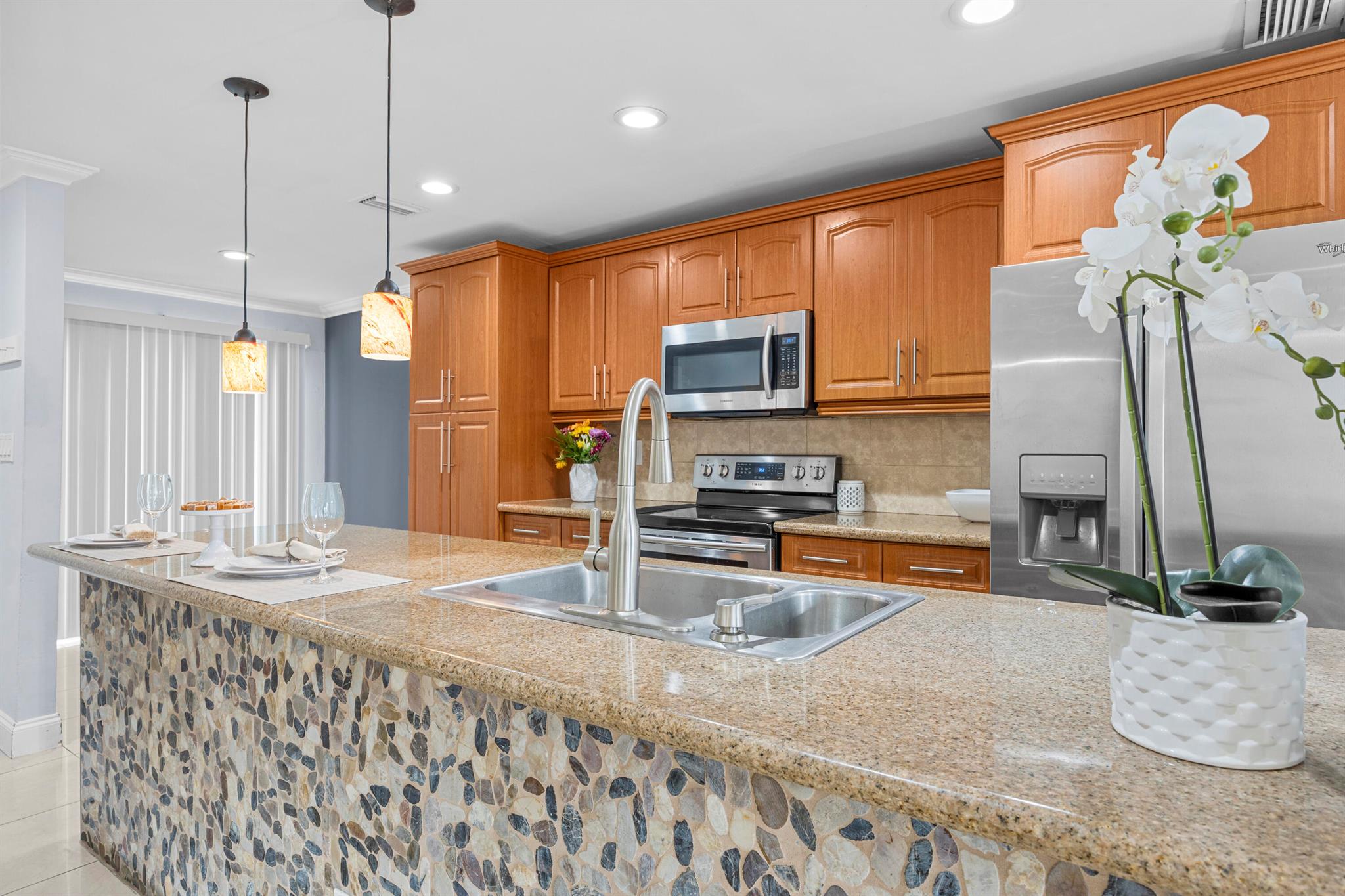841 NW 82nd Ave #2