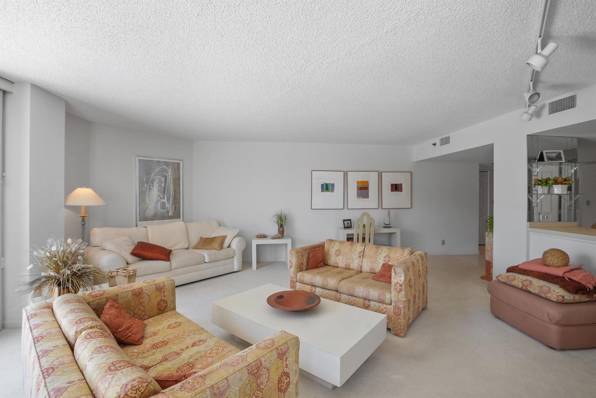 176 Helios Dr #102 Jupiter, FL 33477