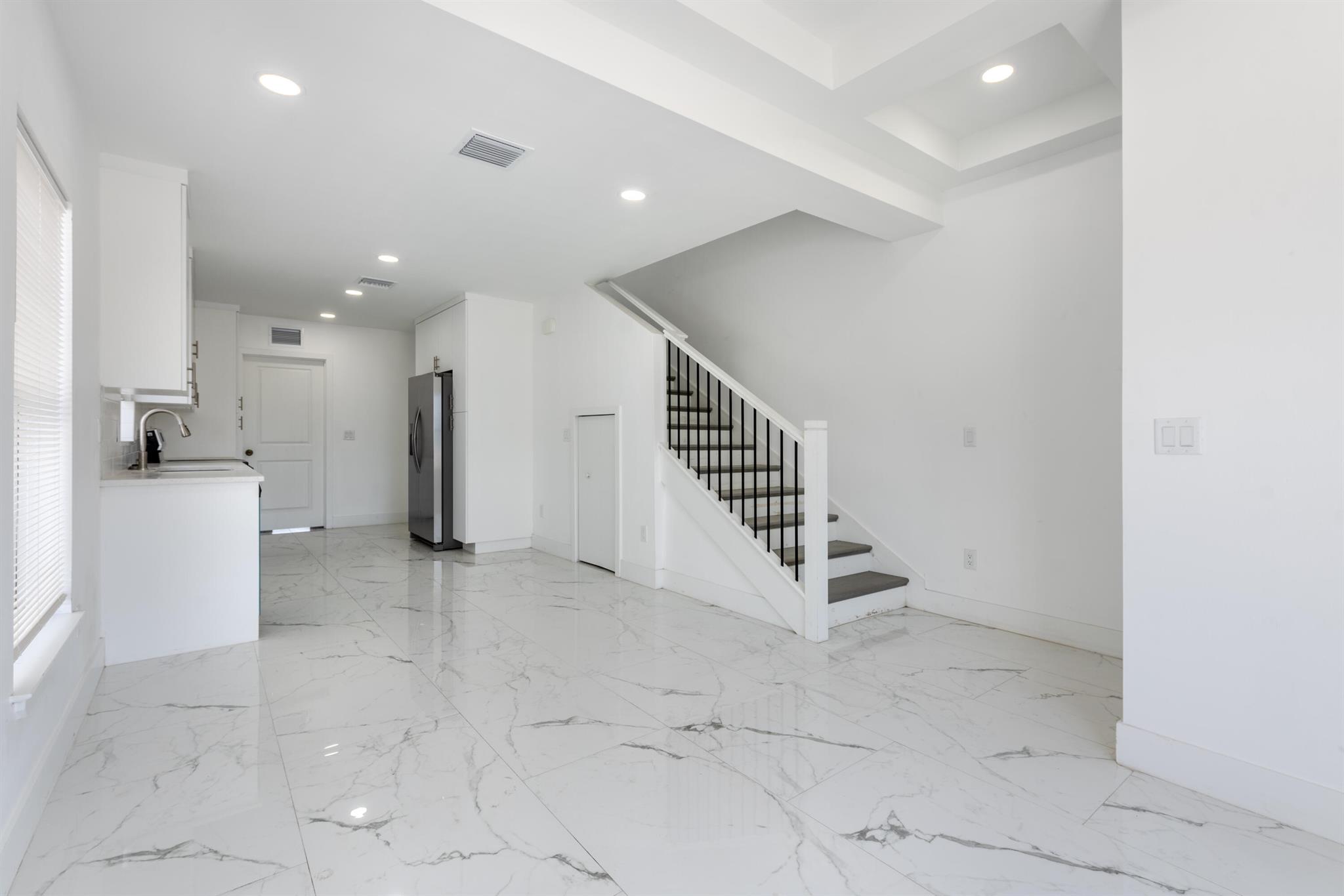 406 NW 12th Ave Boynton Beach, FL 33435