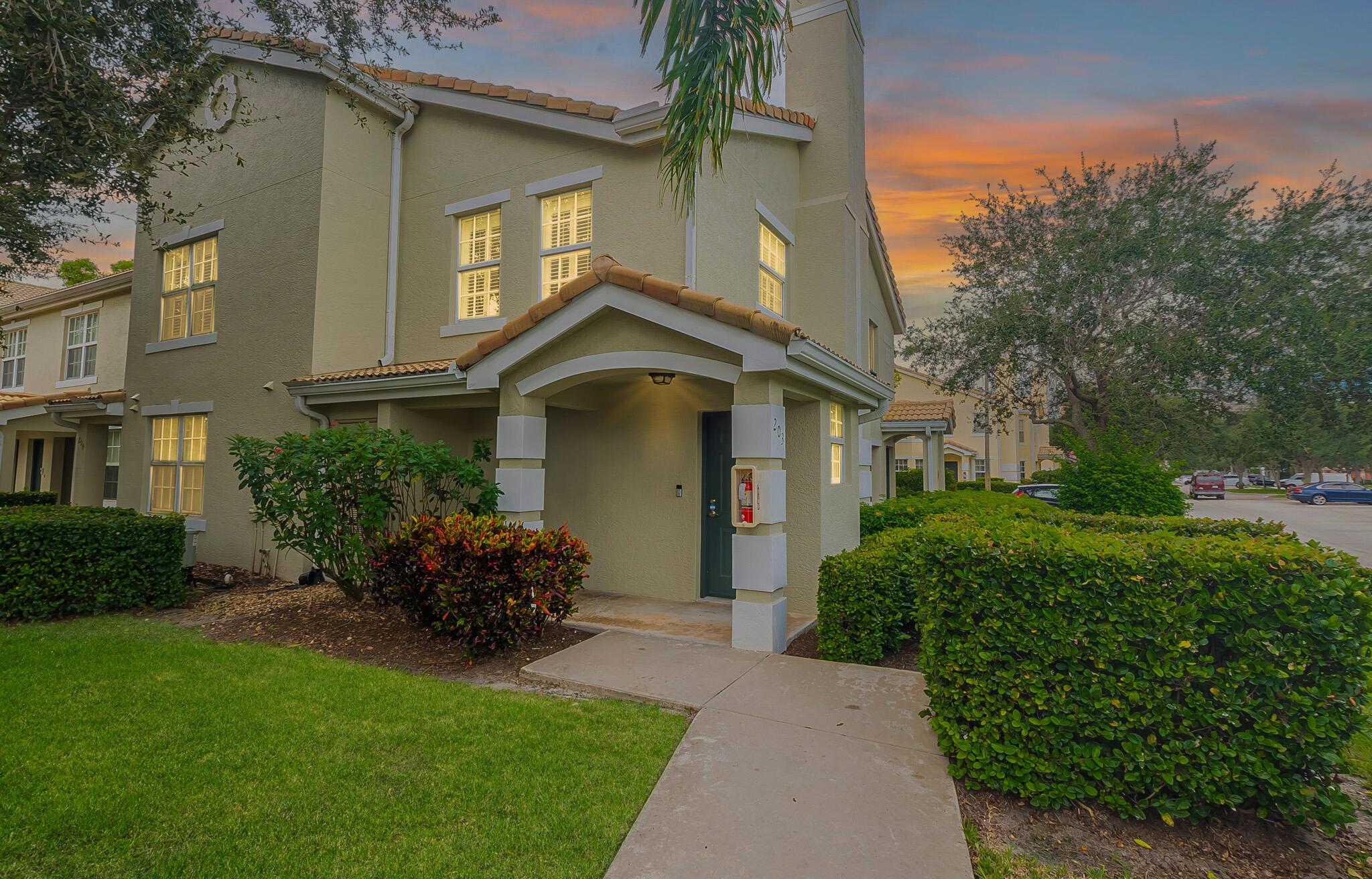 140 SW Peacock Blvd #21-203