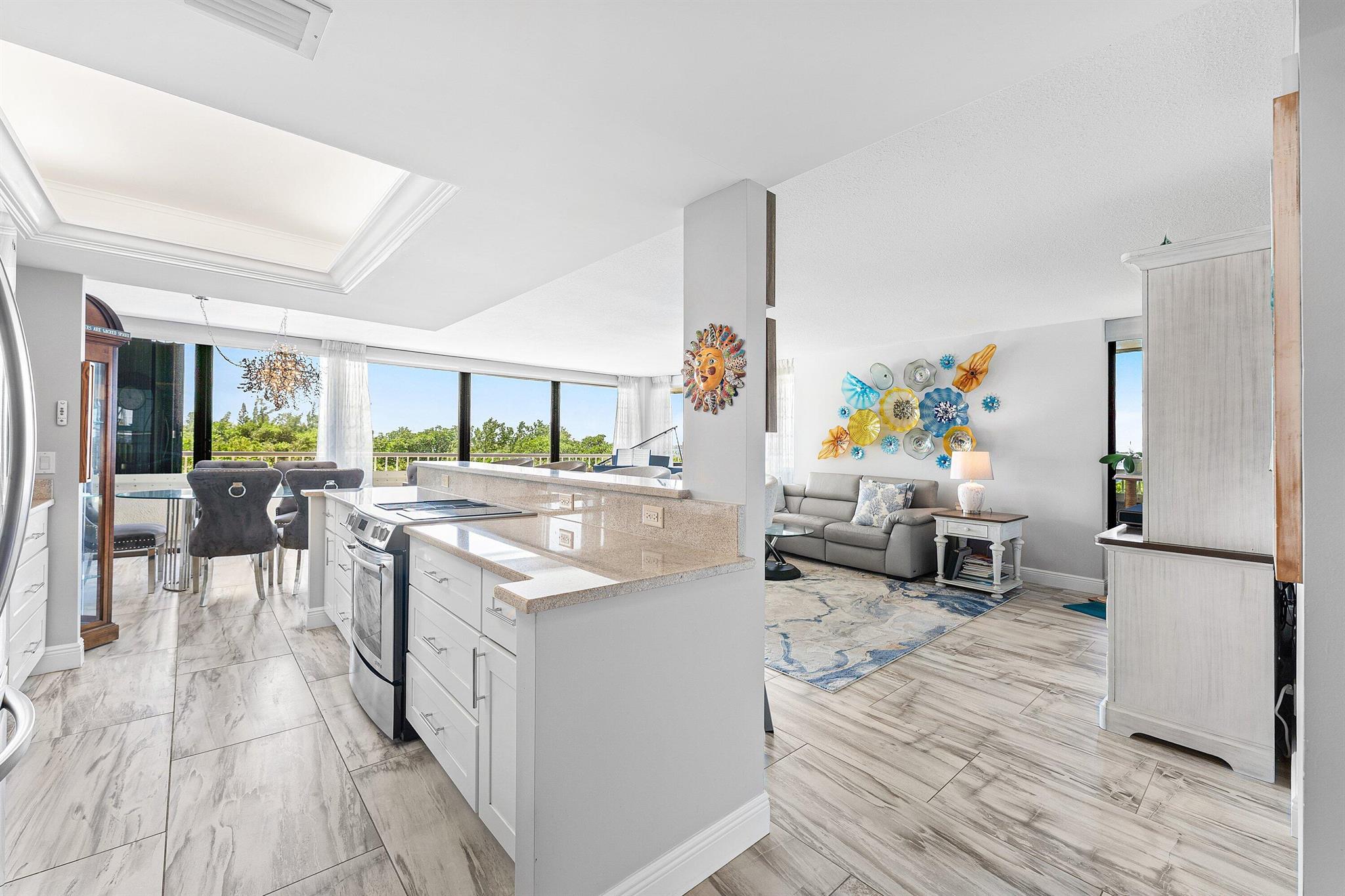 5280 N Ocean Dr Dr #1e Riviera Beach, FL 33404