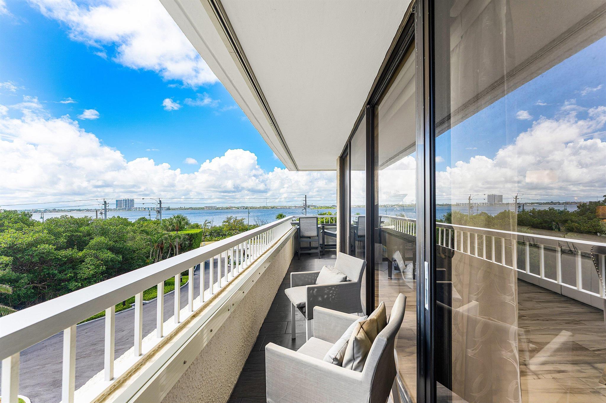 5280 N Ocean Dr Dr #1e Riviera Beach, FL 33404