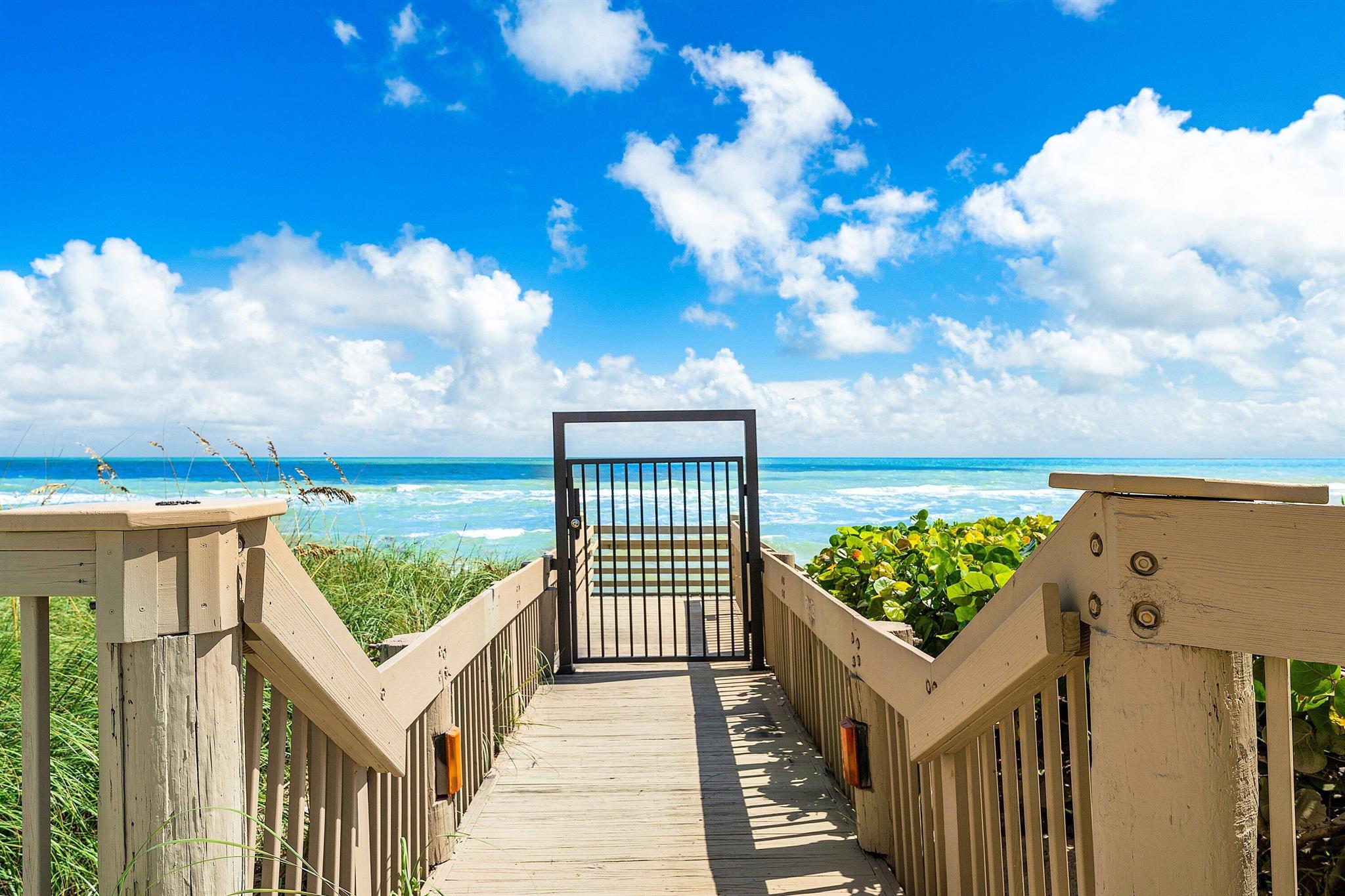 5280 N Ocean Dr Dr #1e Riviera Beach, FL 33404