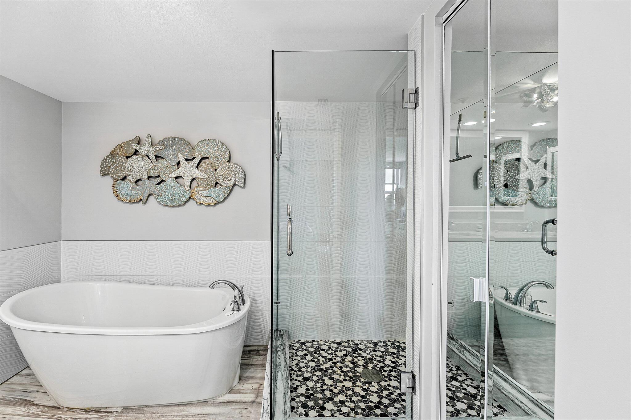 5280 N Ocean Dr Dr #1e Riviera Beach, FL 33404