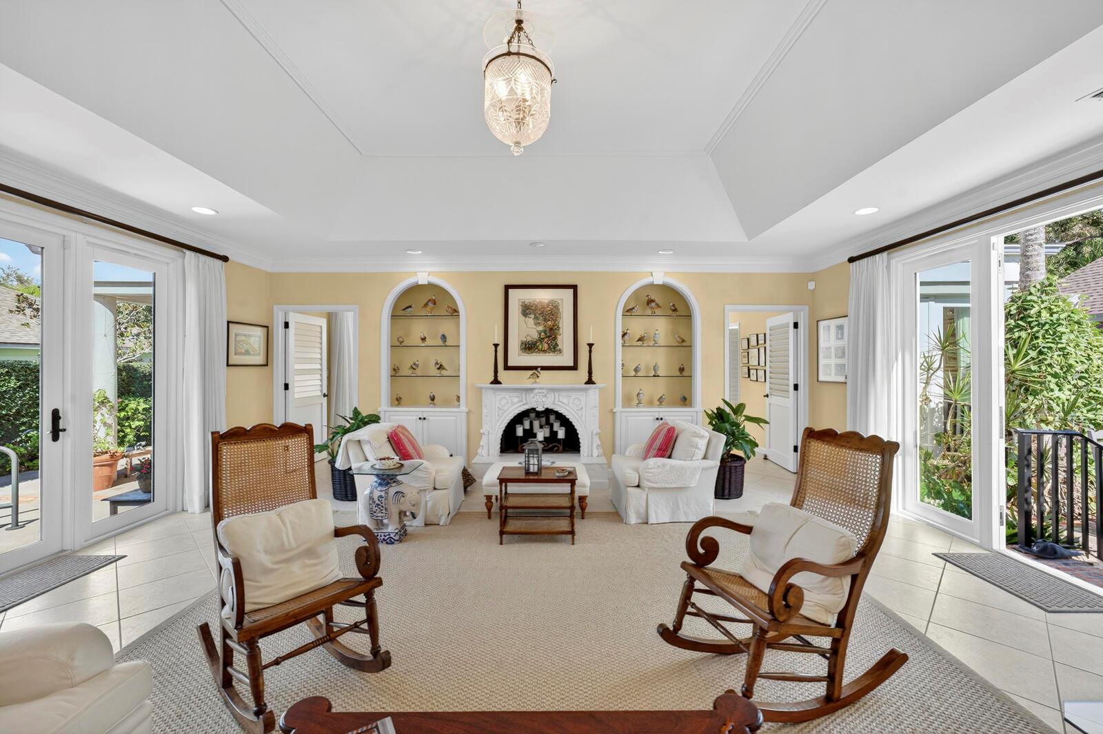 625 Riomar Dr Vero Beach, FL 32963