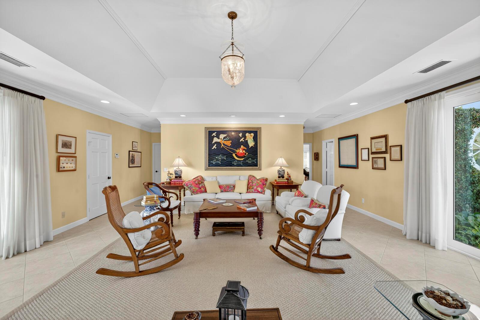 625 Riomar Dr Vero Beach, FL 32963