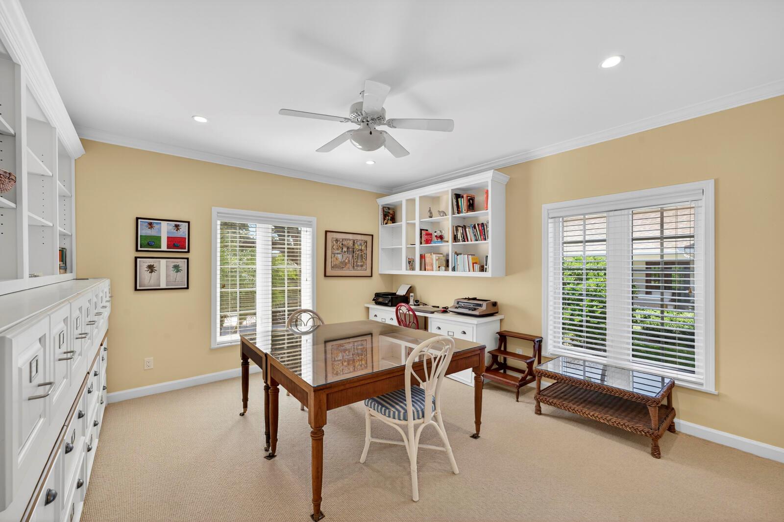 625 Riomar Dr Vero Beach, FL 32963