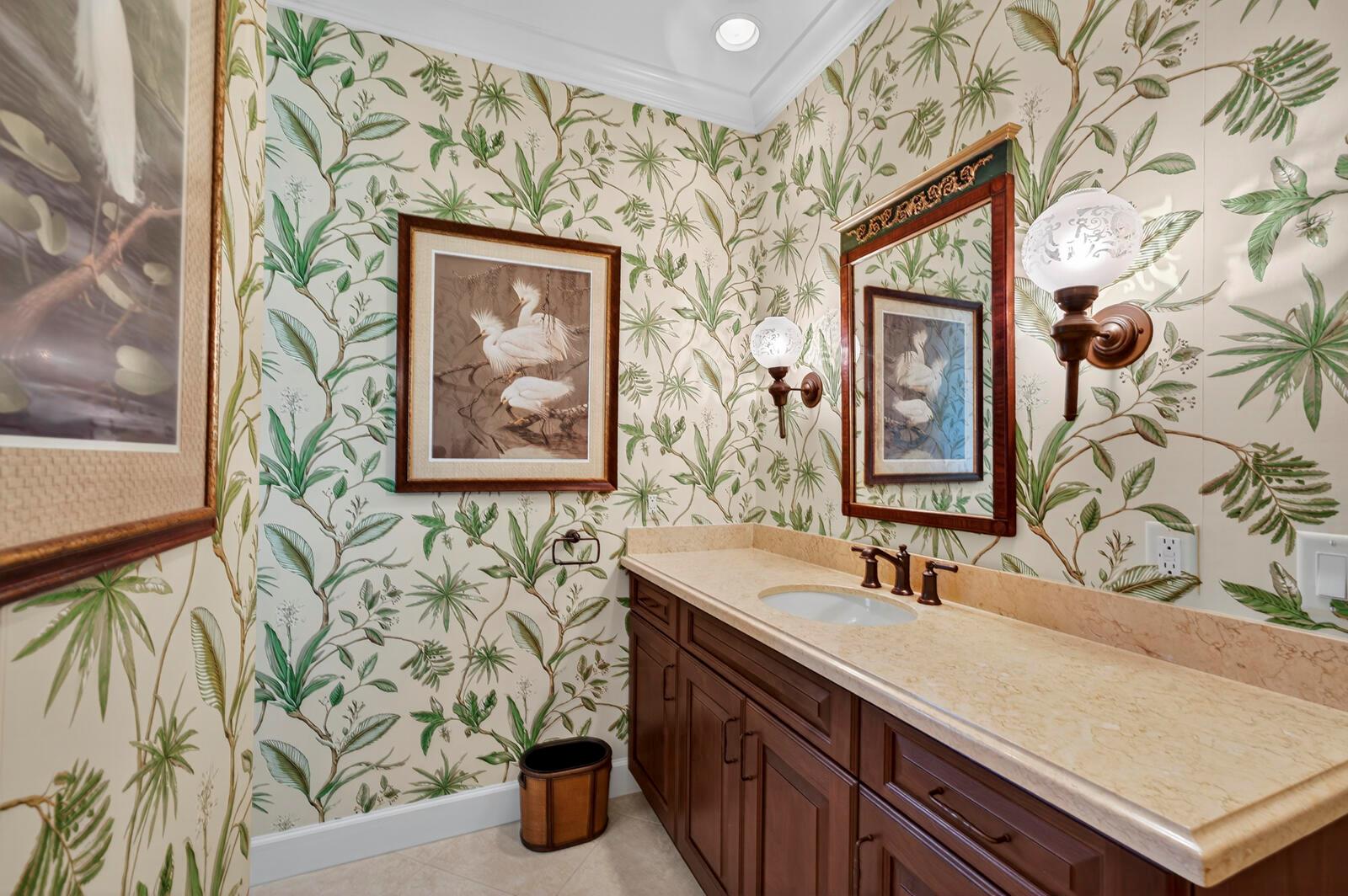 625 Riomar Dr Vero Beach, FL 32963