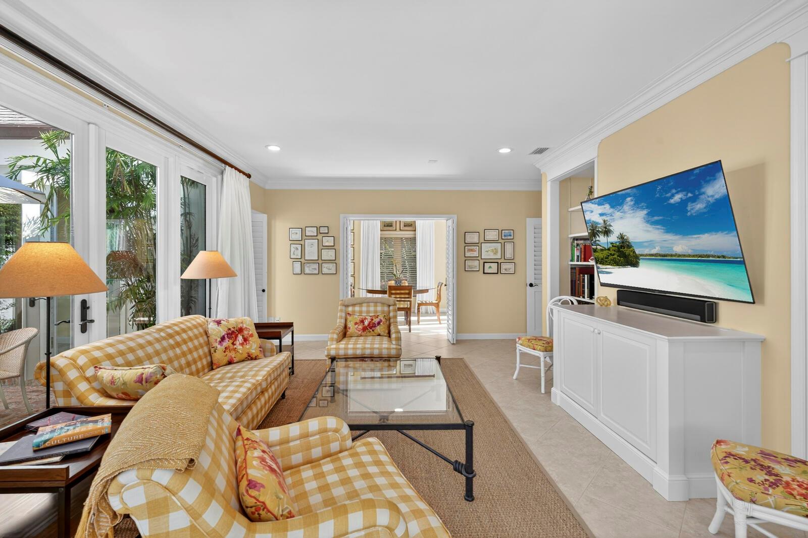 625 Riomar Dr Vero Beach, FL 32963