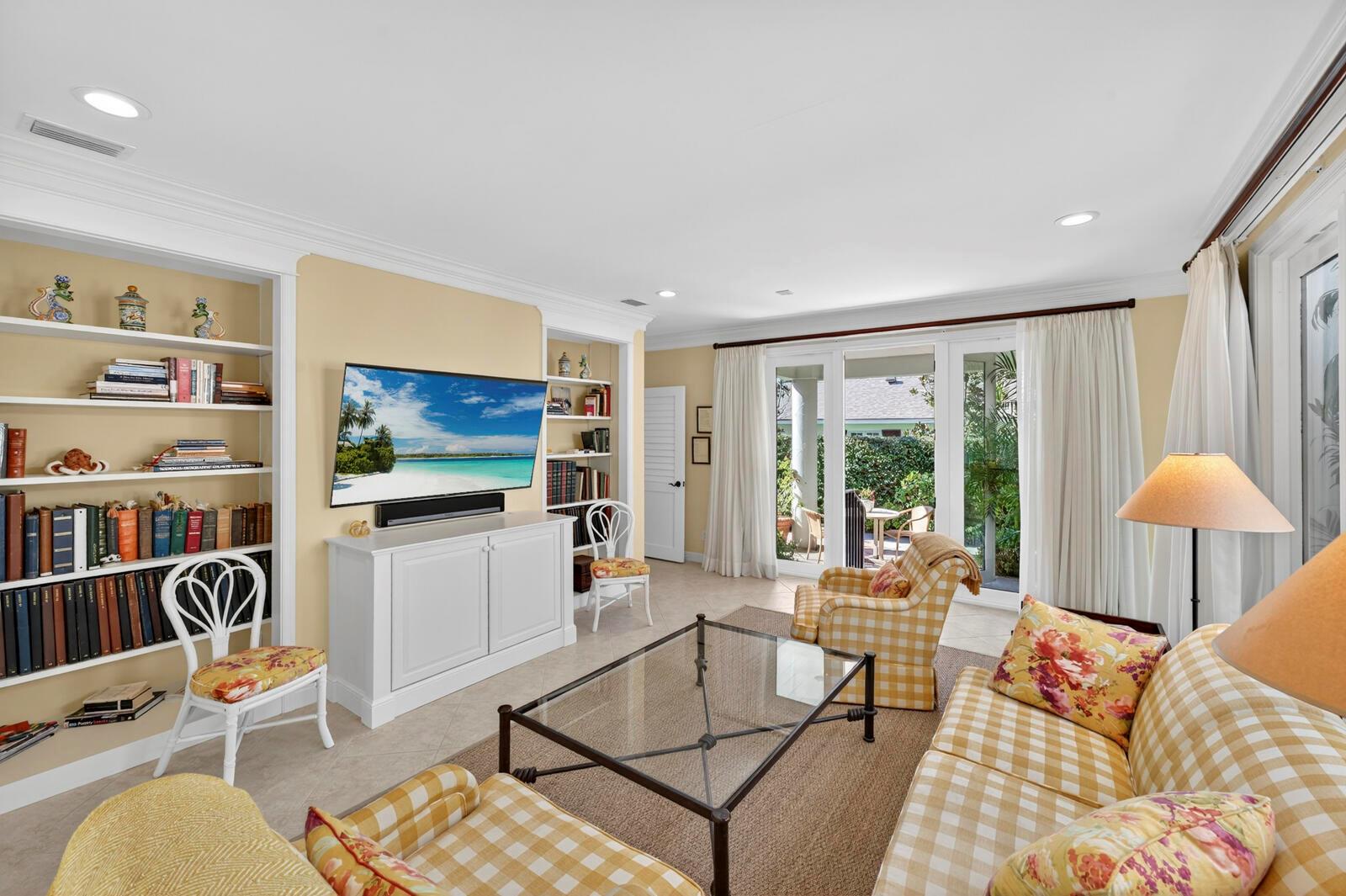 625 Riomar Dr Vero Beach, FL 32963