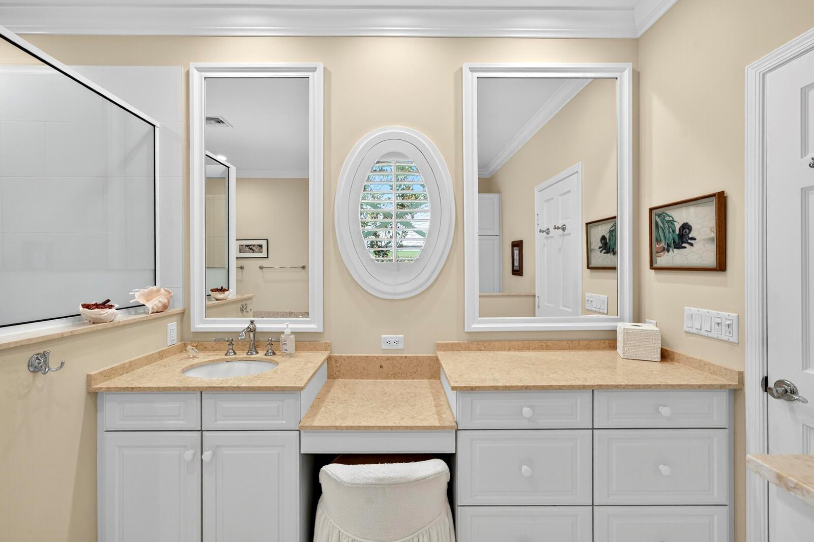 625 Riomar Dr Vero Beach, FL 32963