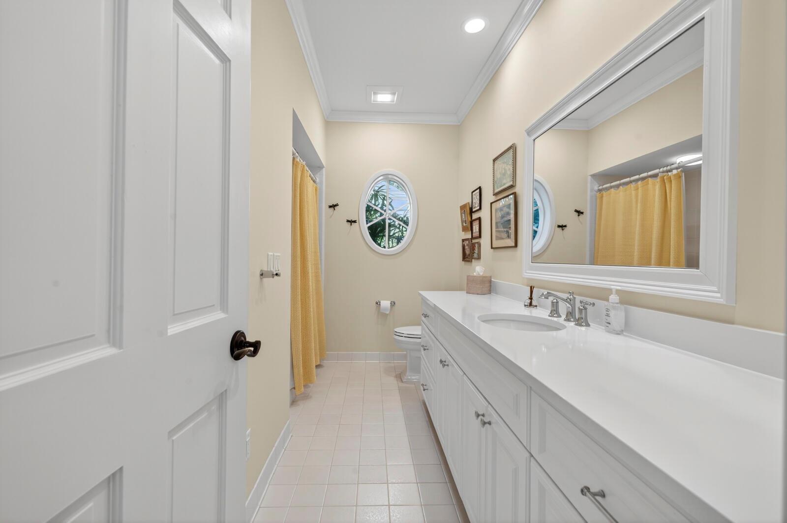 625 Riomar Dr Vero Beach, FL 32963