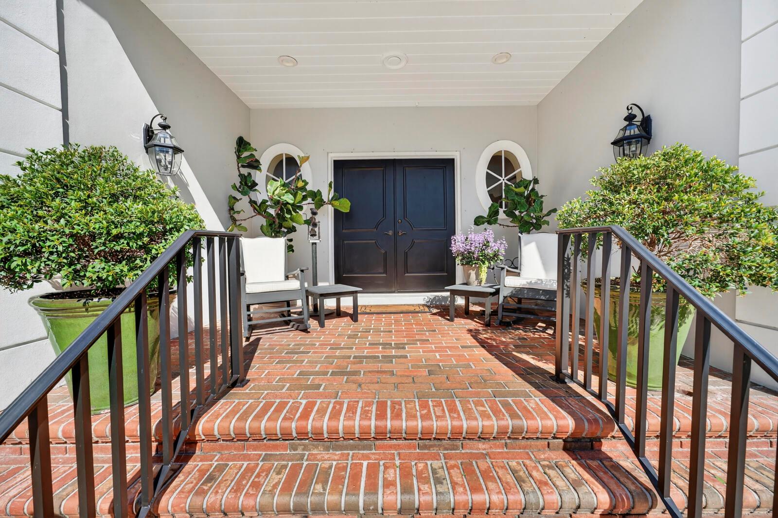 625 Riomar Dr Vero Beach, FL 32963