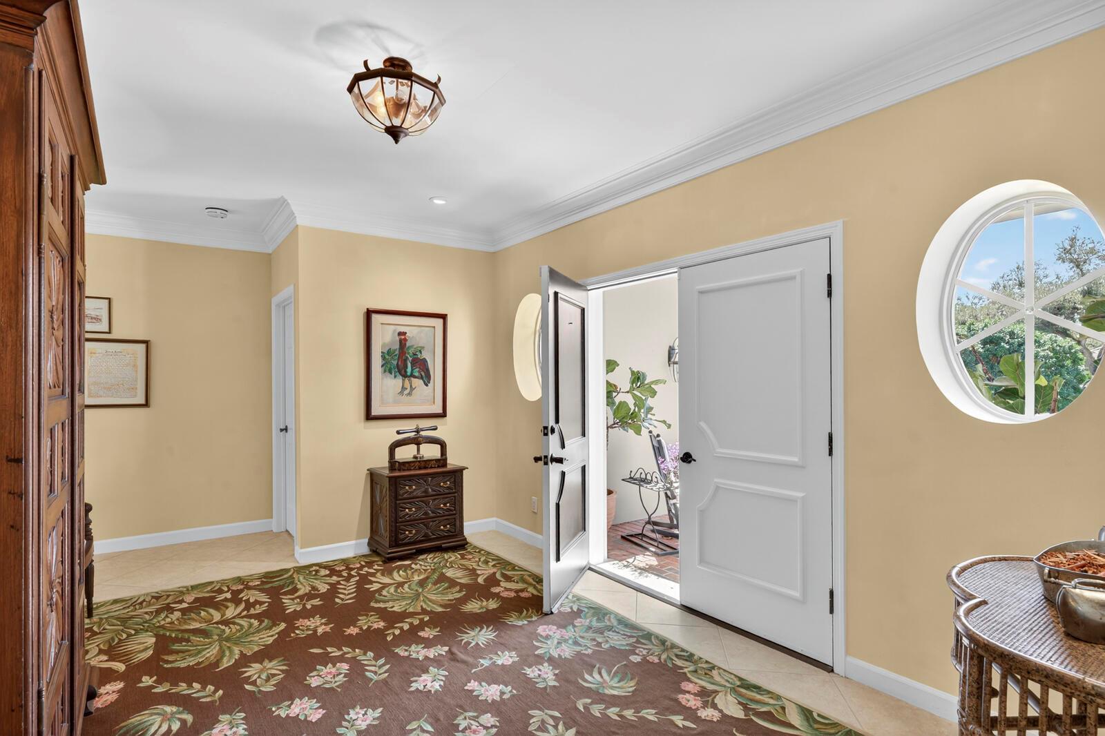 625 Riomar Dr Vero Beach, FL 32963