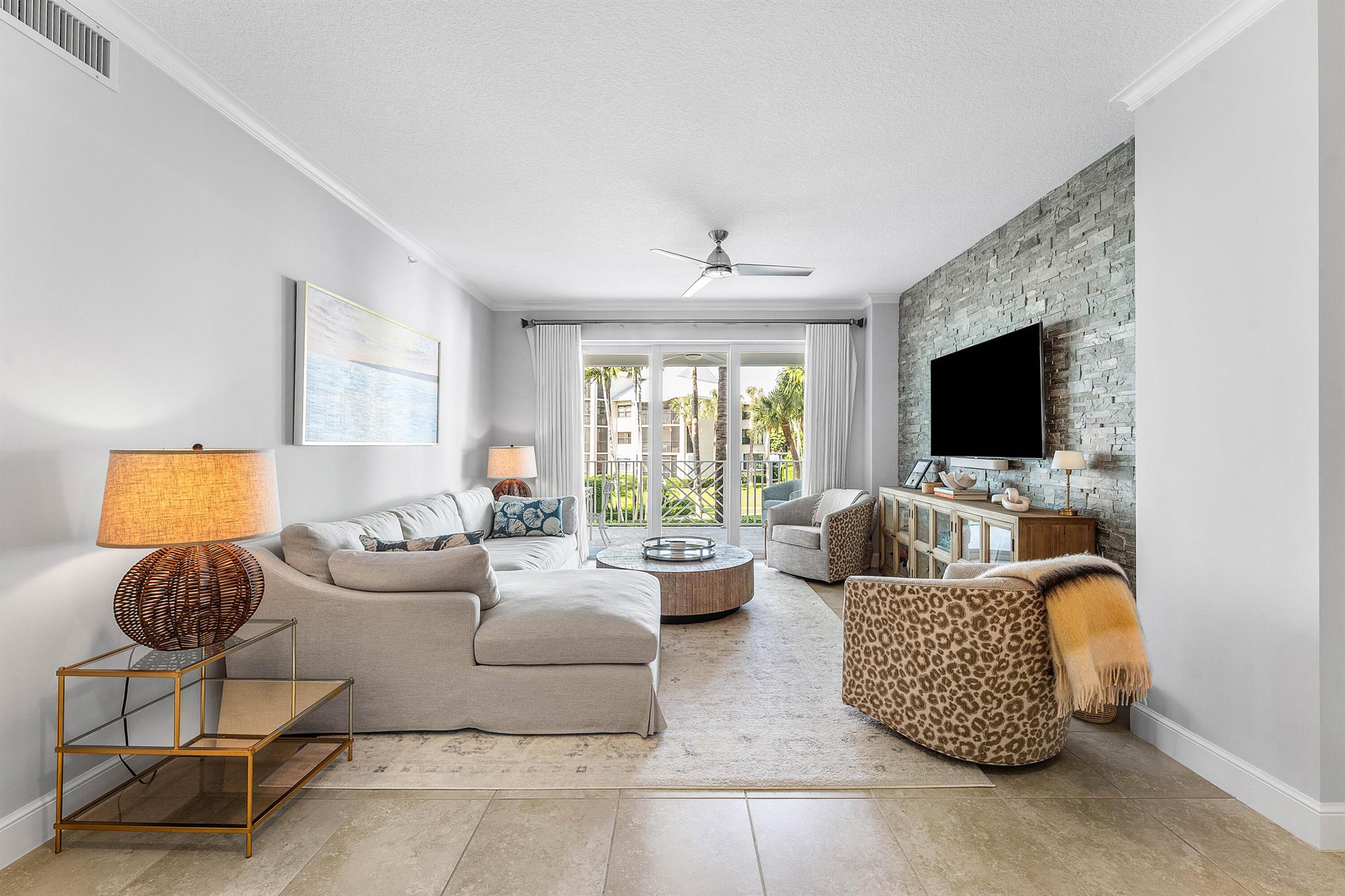 1024 Bay Colony Dr #1024