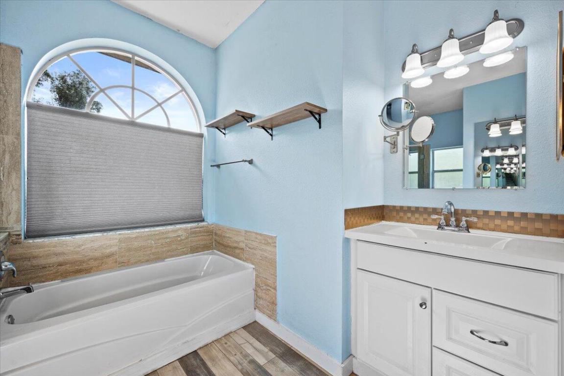 19187 Capet Crk Ct Loxahatchee, FL 33470