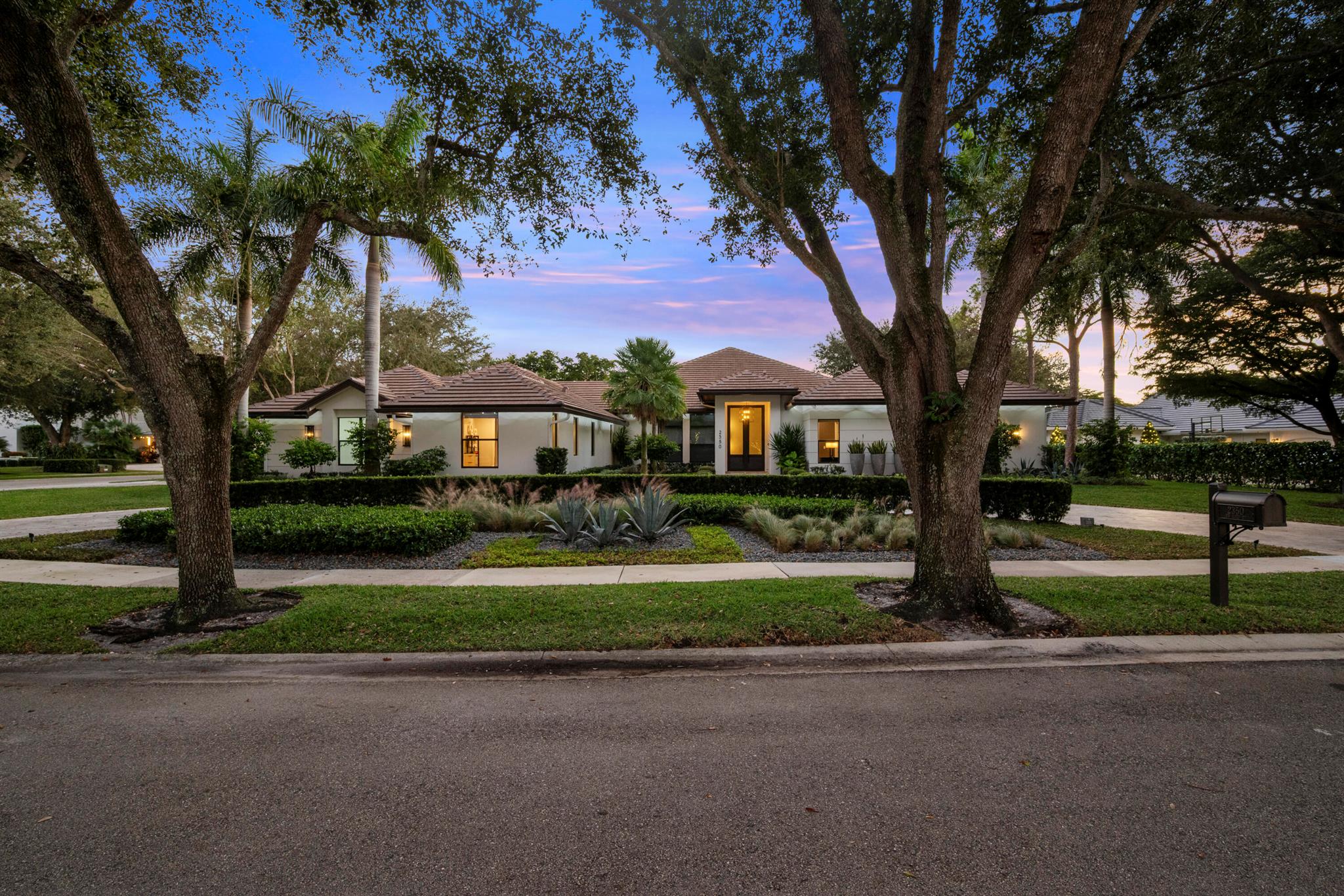 2350 NW 43rd St Boca Raton, FL 33431