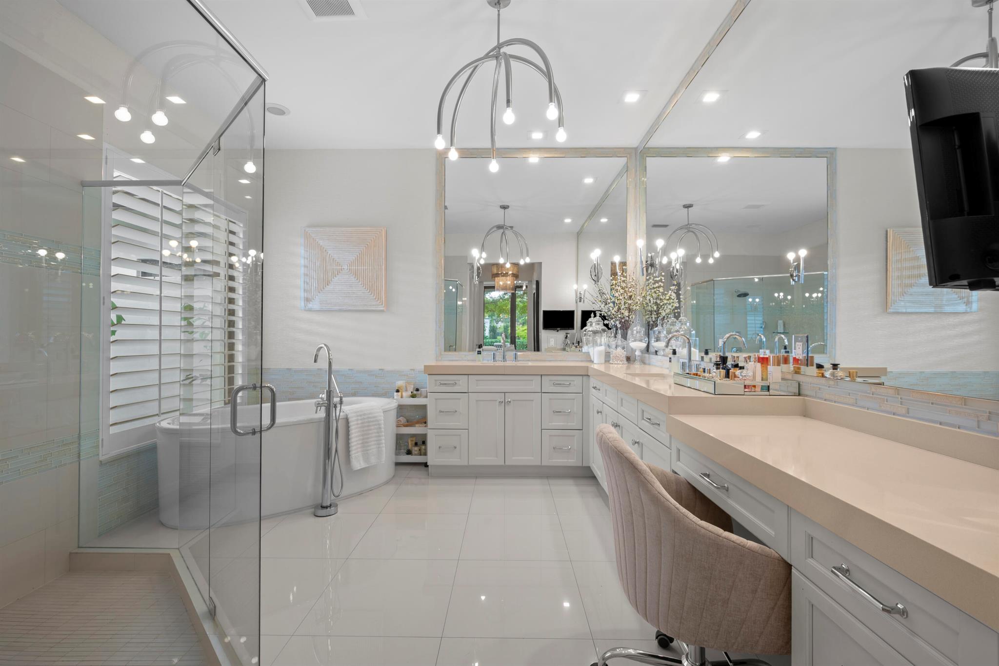 2350 NW 43rd St Boca Raton, FL 33431