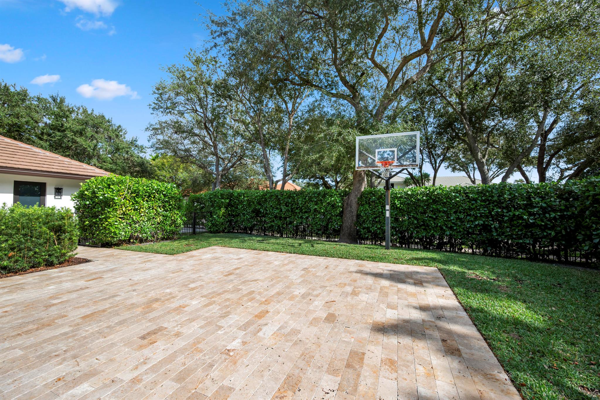 2350 NW 43rd St Boca Raton, FL 33431