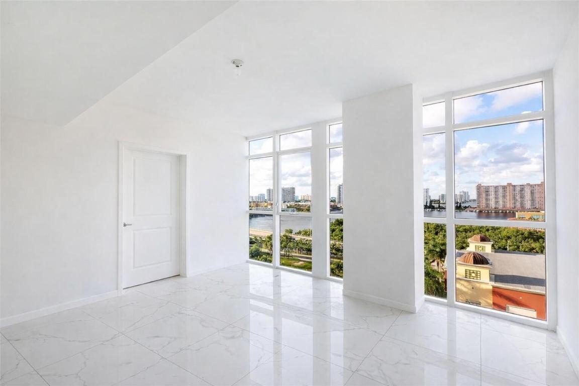 image 400 Sunny Isles22