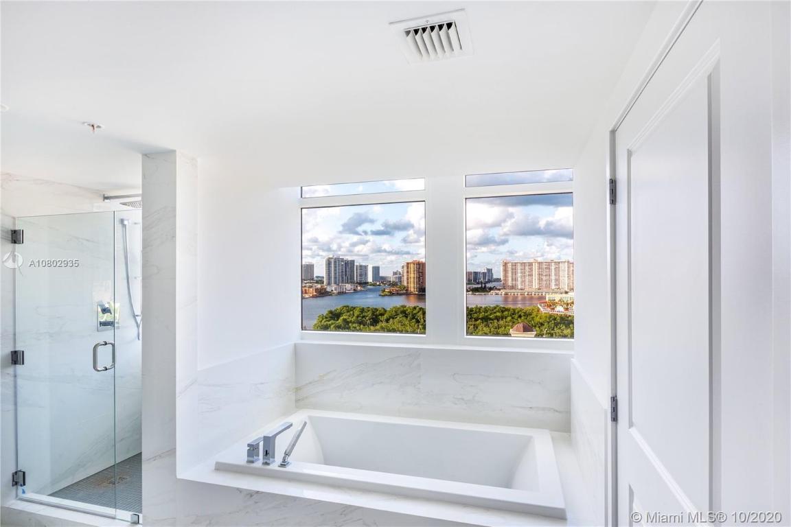 image 400 Sunny Isles26
