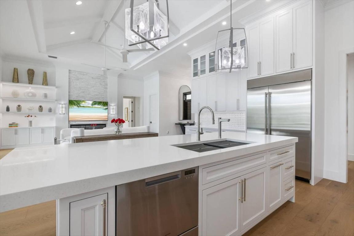 201 Shores Indian River Shores, FL 32963