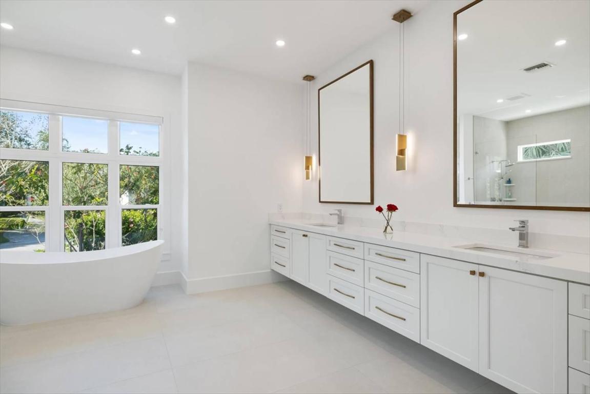 201 Shores Indian River Shores, FL 32963