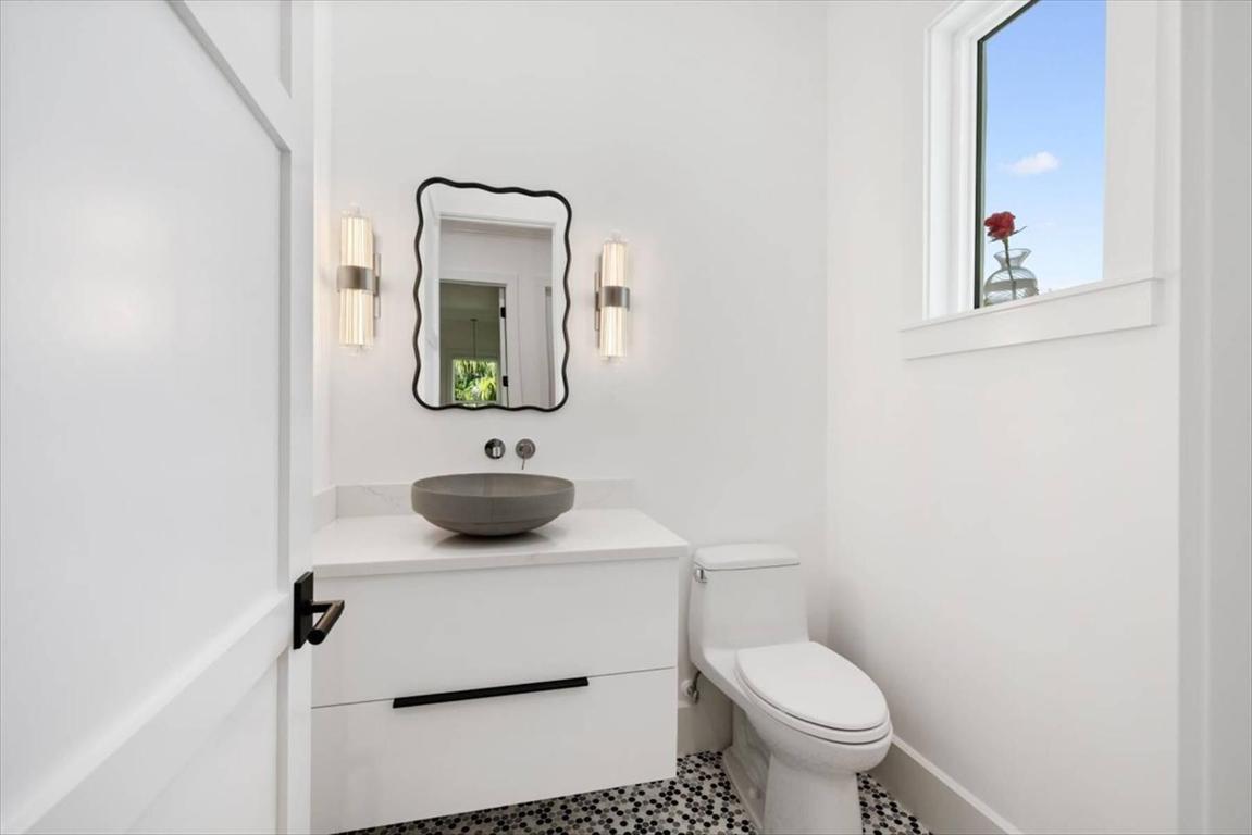 201 Shores Indian River Shores, FL 32963