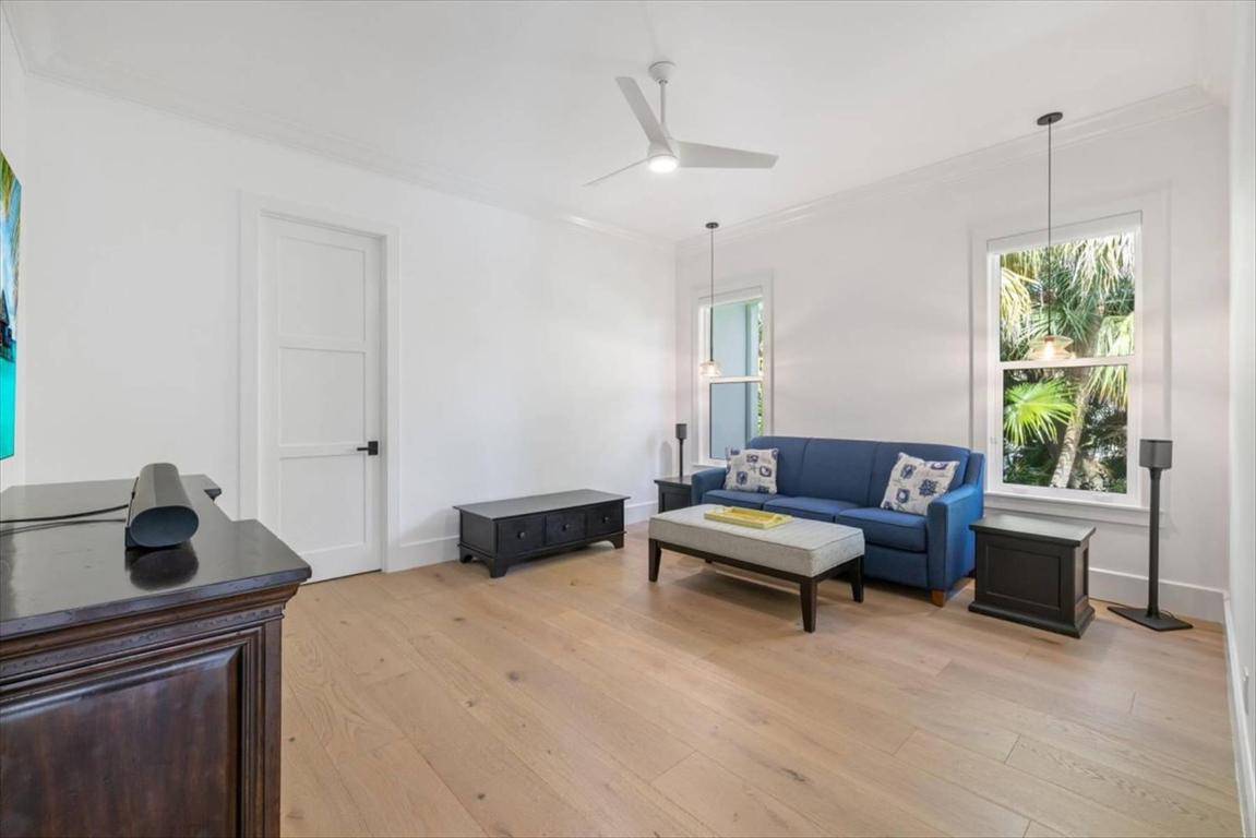 201 Shores Indian River Shores, FL 32963