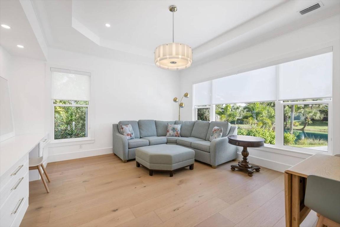 201 Shores Indian River Shores, FL 32963