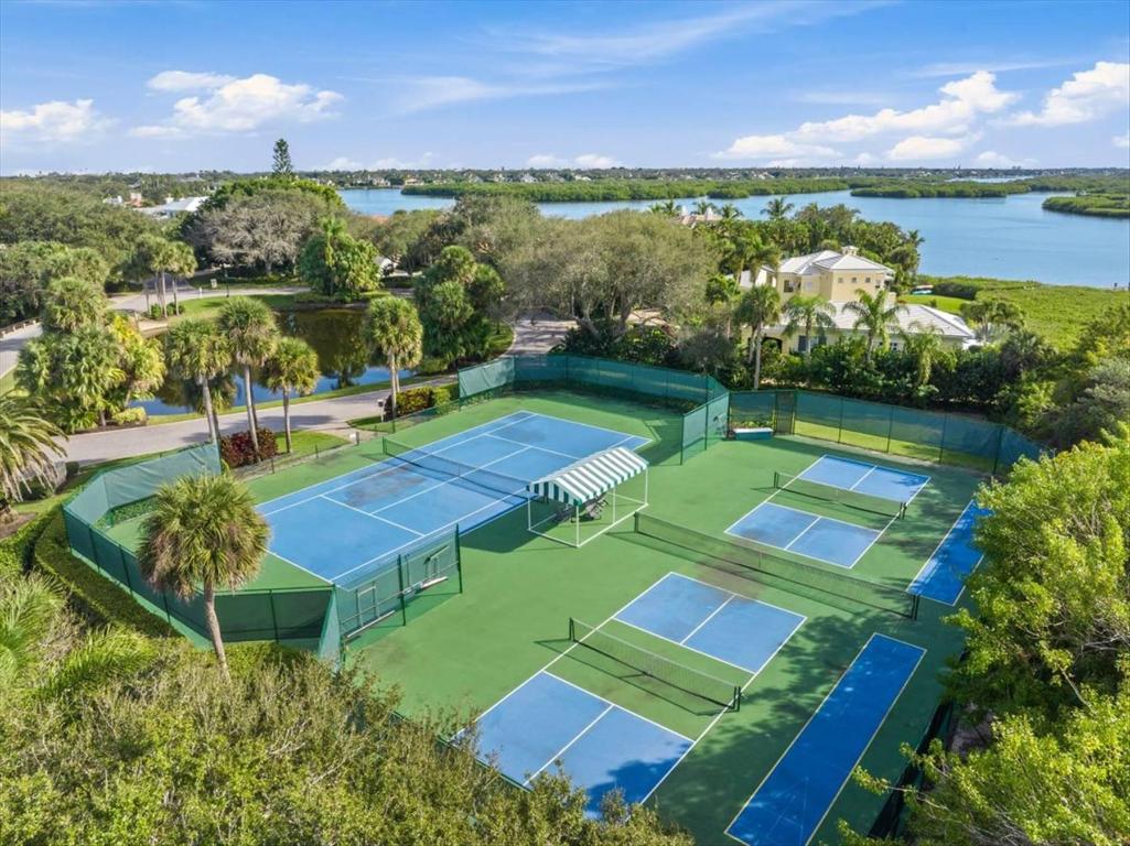 201 Shores Indian River Shores, FL 32963