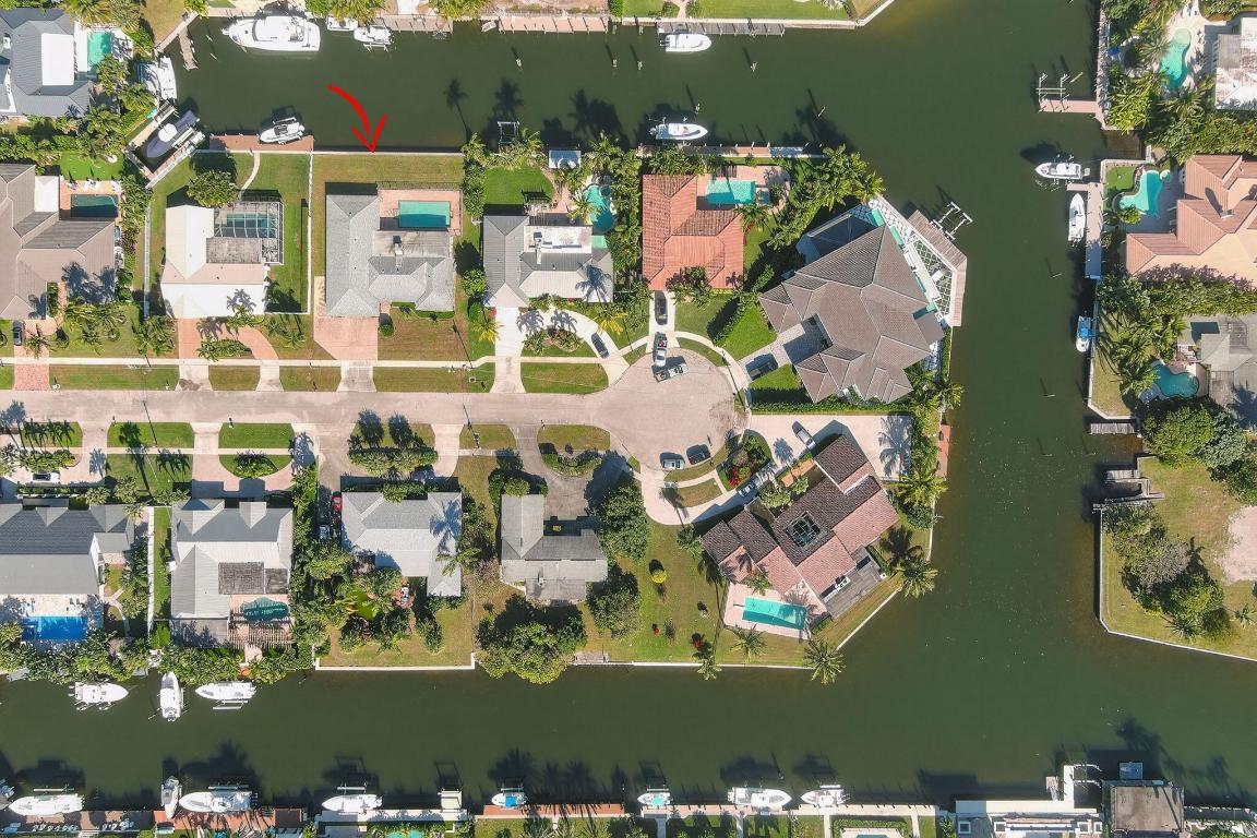 2185 Carib Palm Beach Gardens, FL 33410