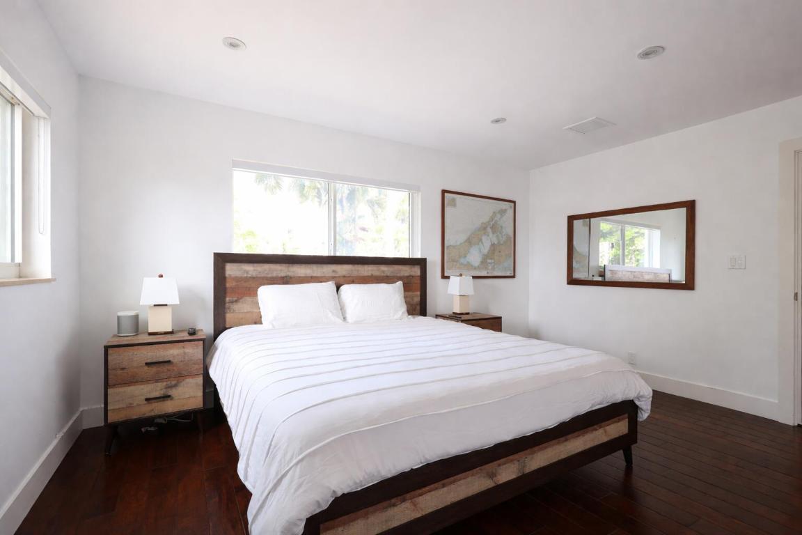 3018 NE 26th Fort Lauderdale, FL 33305