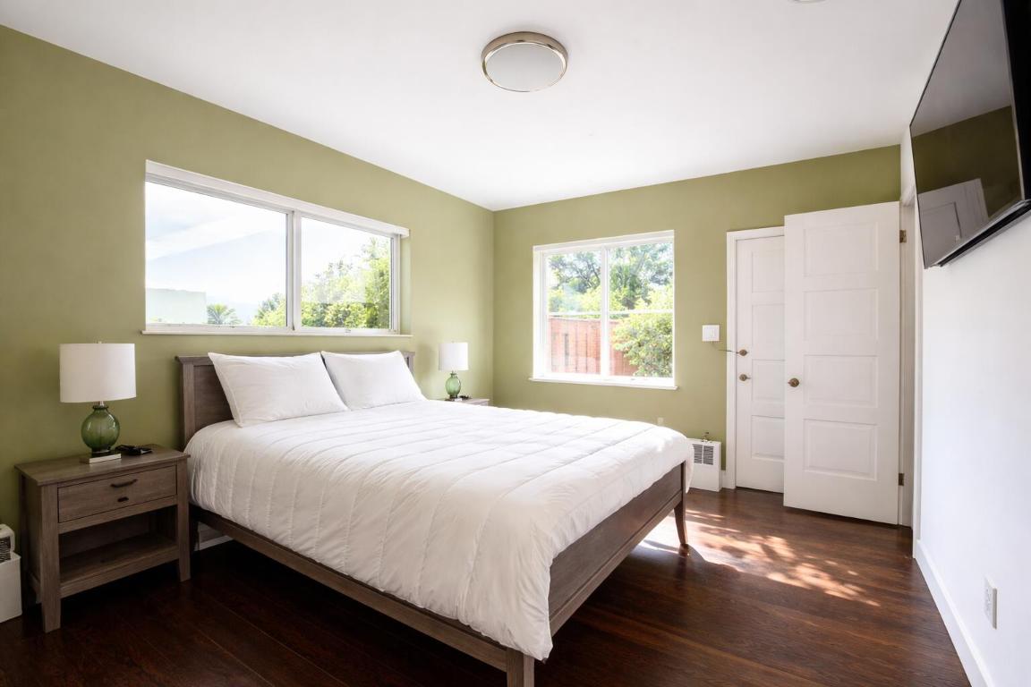 3018 NE 26th Fort Lauderdale, FL 33305