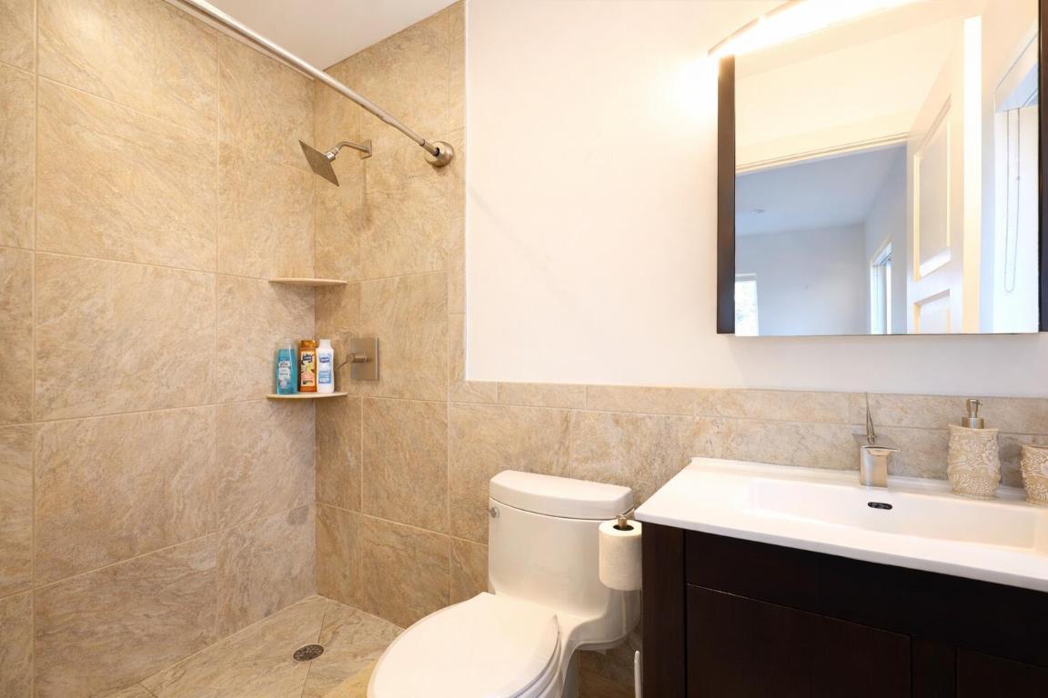 3018 NE 26th Fort Lauderdale, FL 33305