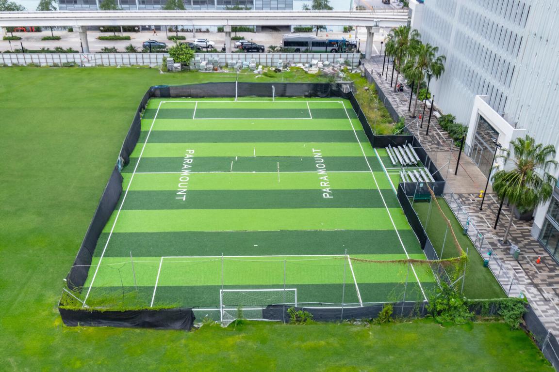 851 NE 1st #306 Miami, FL 33132