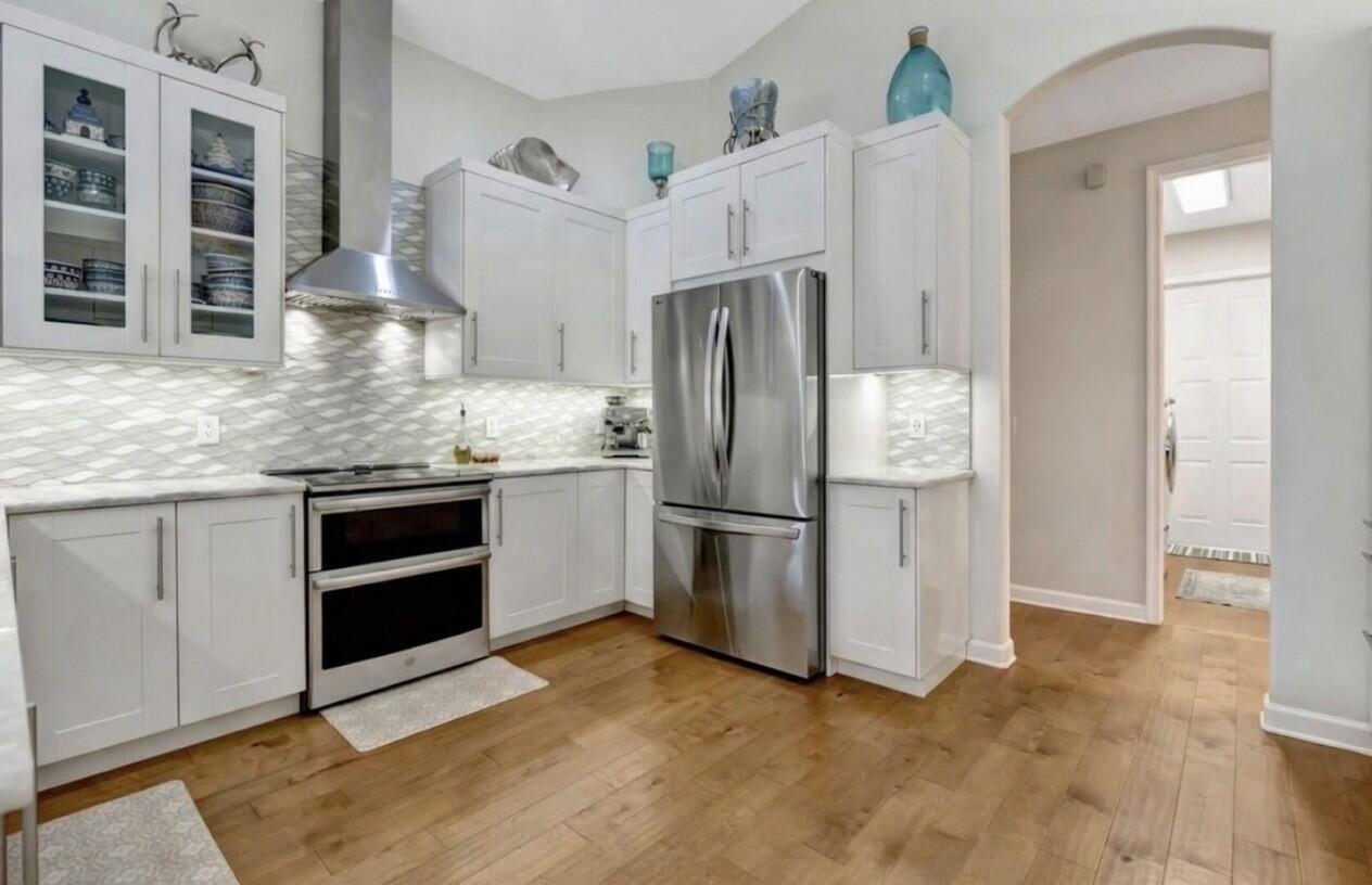 18938 SE Loxahatchee Riv Jupiter, FL 33458