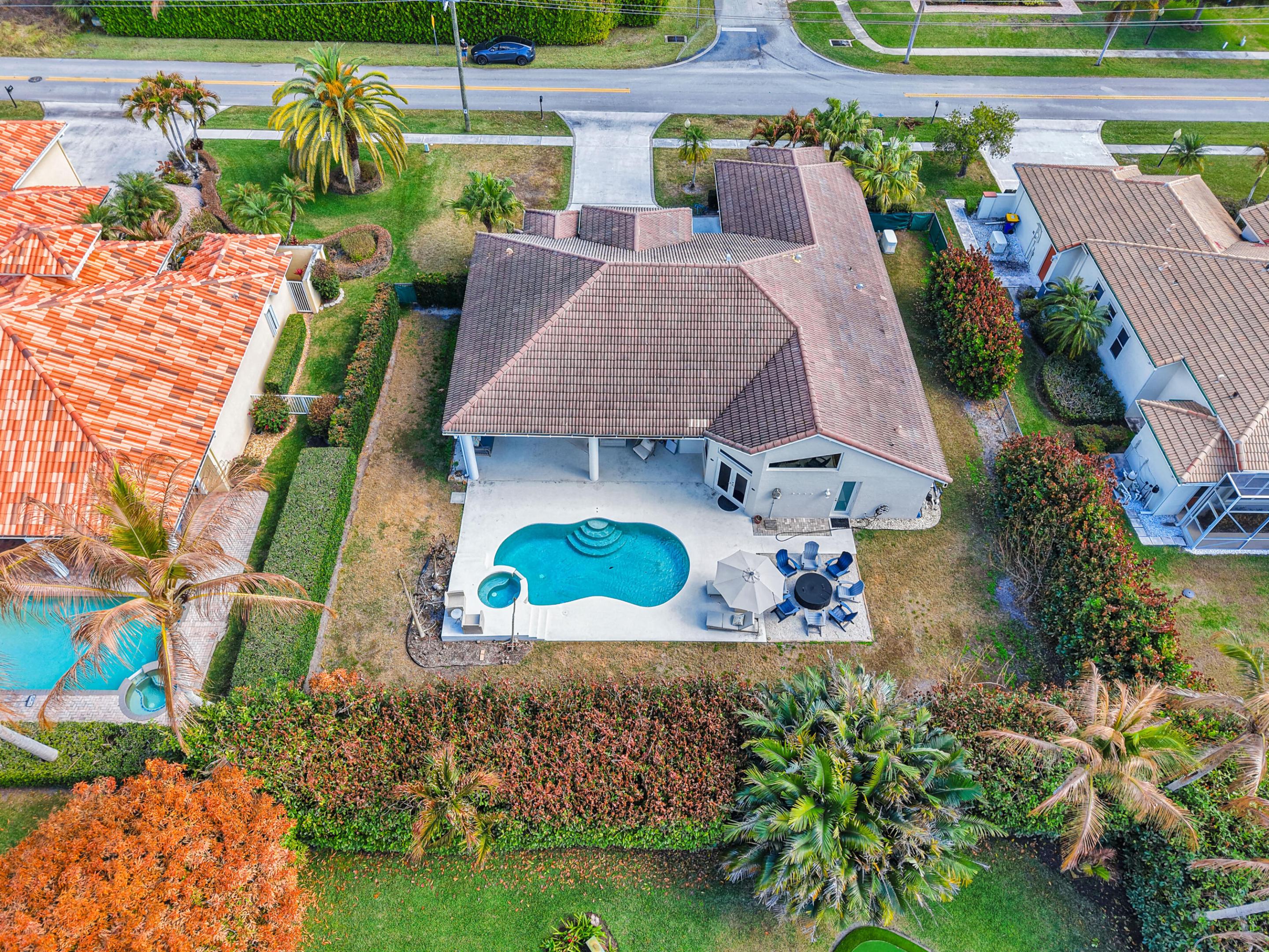 18938 SE Loxahatchee Riv Jupiter, FL 33458