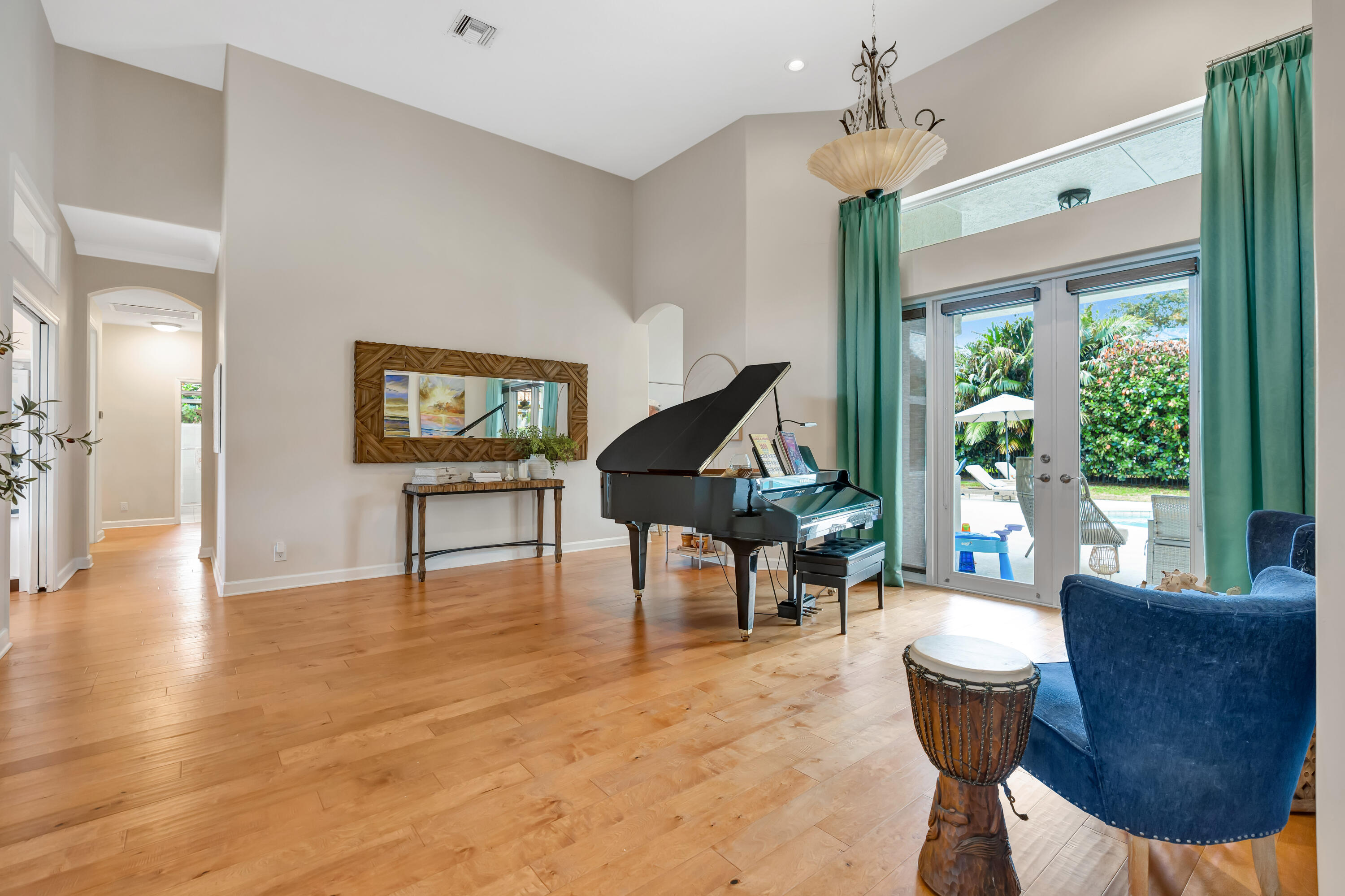 18938 SE Loxahatchee Riv Jupiter, FL 33458