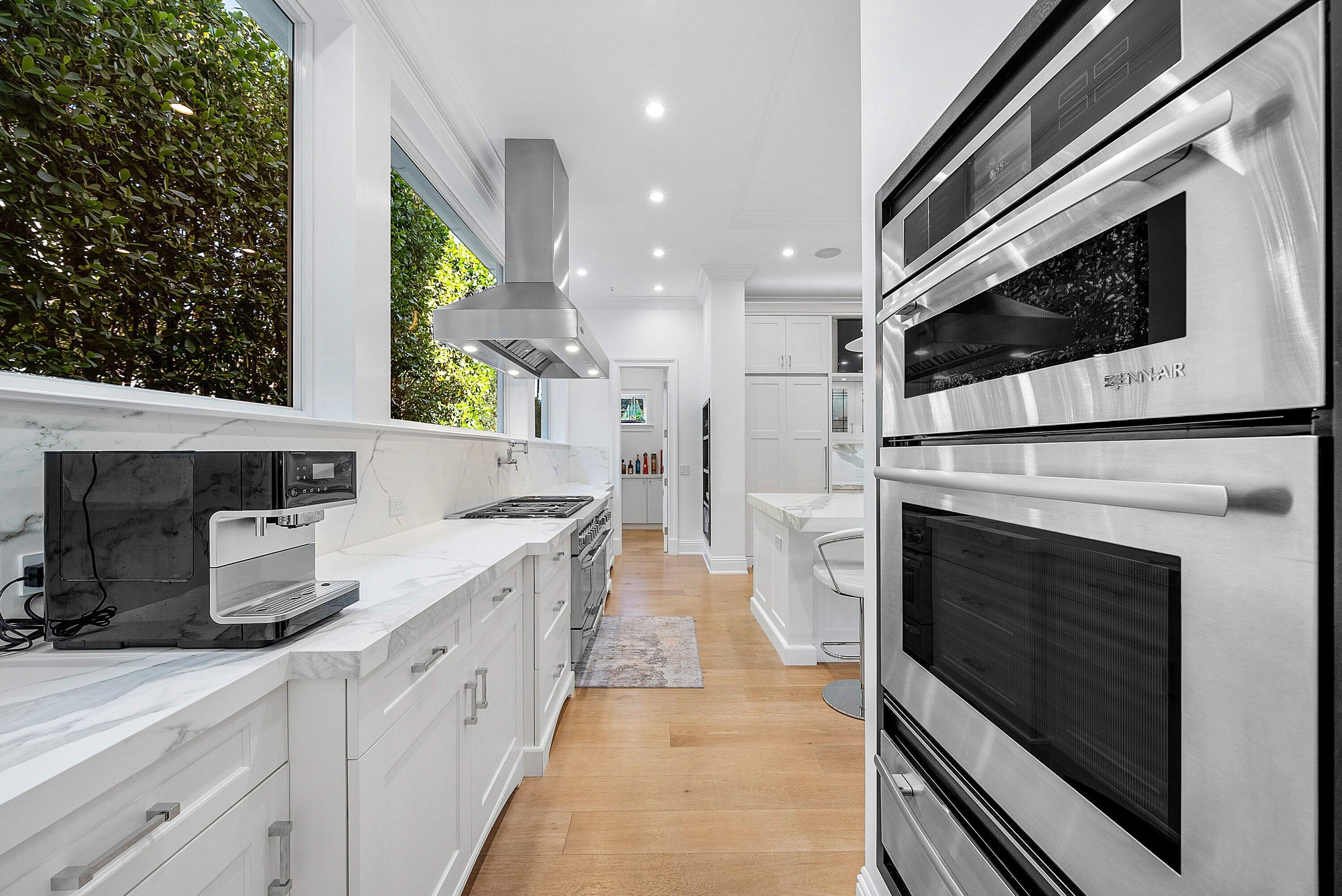 1041 Seaspray Delray Beach, FL 33483